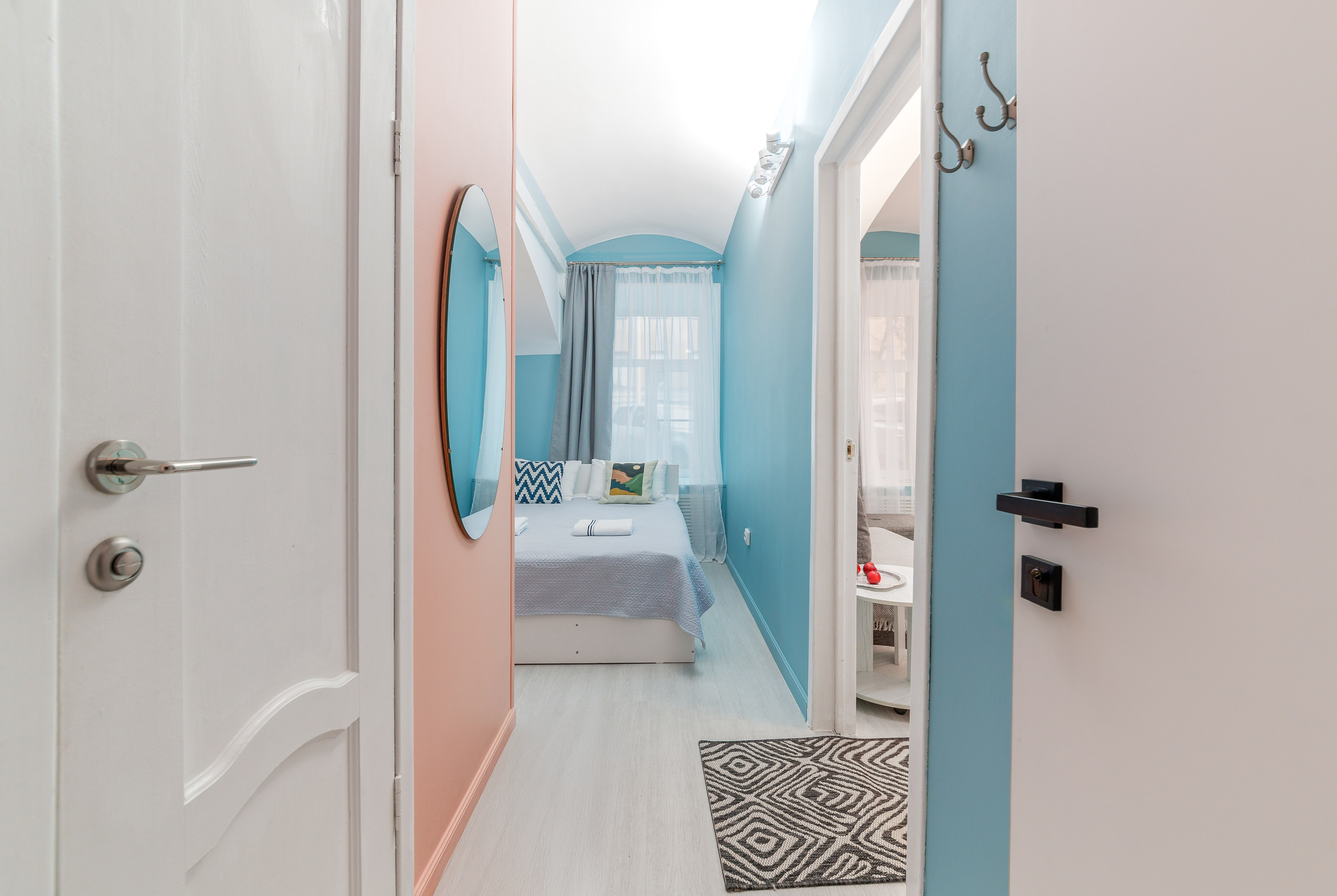 Апартаменты, Моховая ул