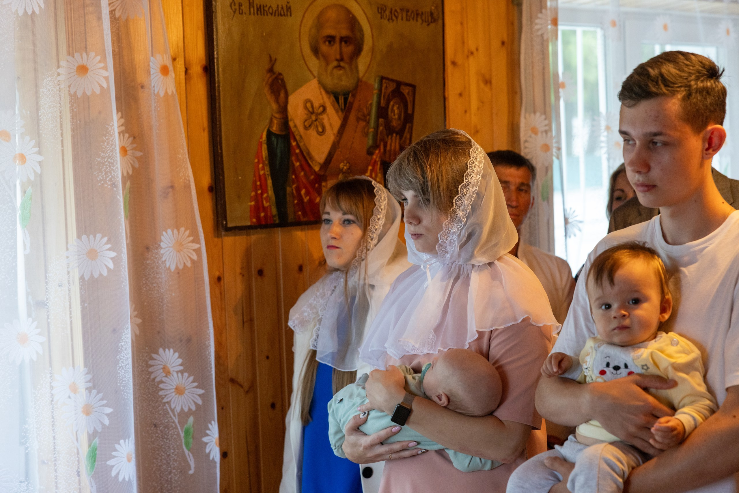 Образец репортажа крещения оригиналы, без искажений, без вспышки, светосильная оптика!. Фотограф в Туле Крупский АнДРей. Фотостудия «КАДР71» в Туле