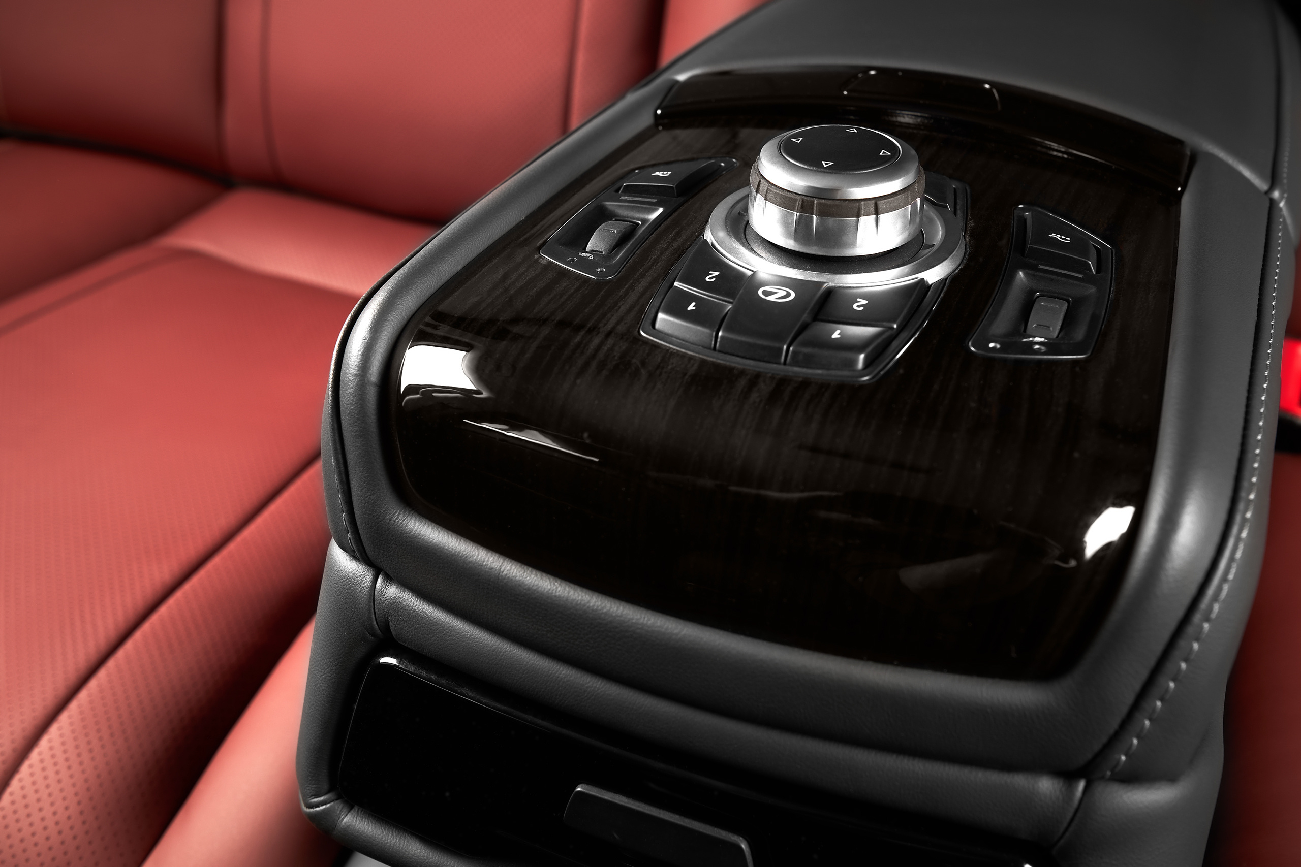 Toyota LC200 Terracotta. Репортажный фотограф и ретушер в Москве Наталья Алексеева