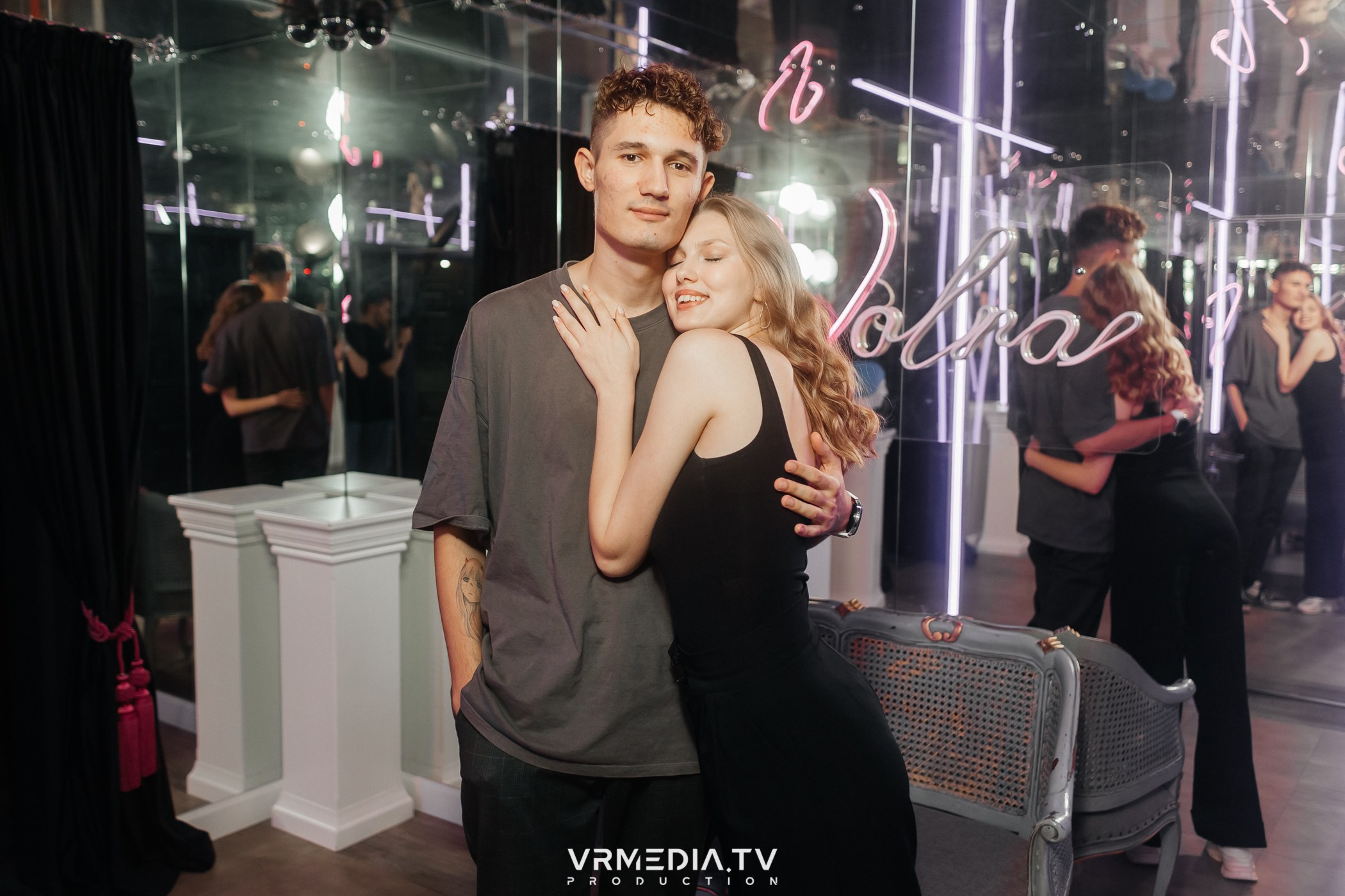 Выходные в караоке-баре «Volna»