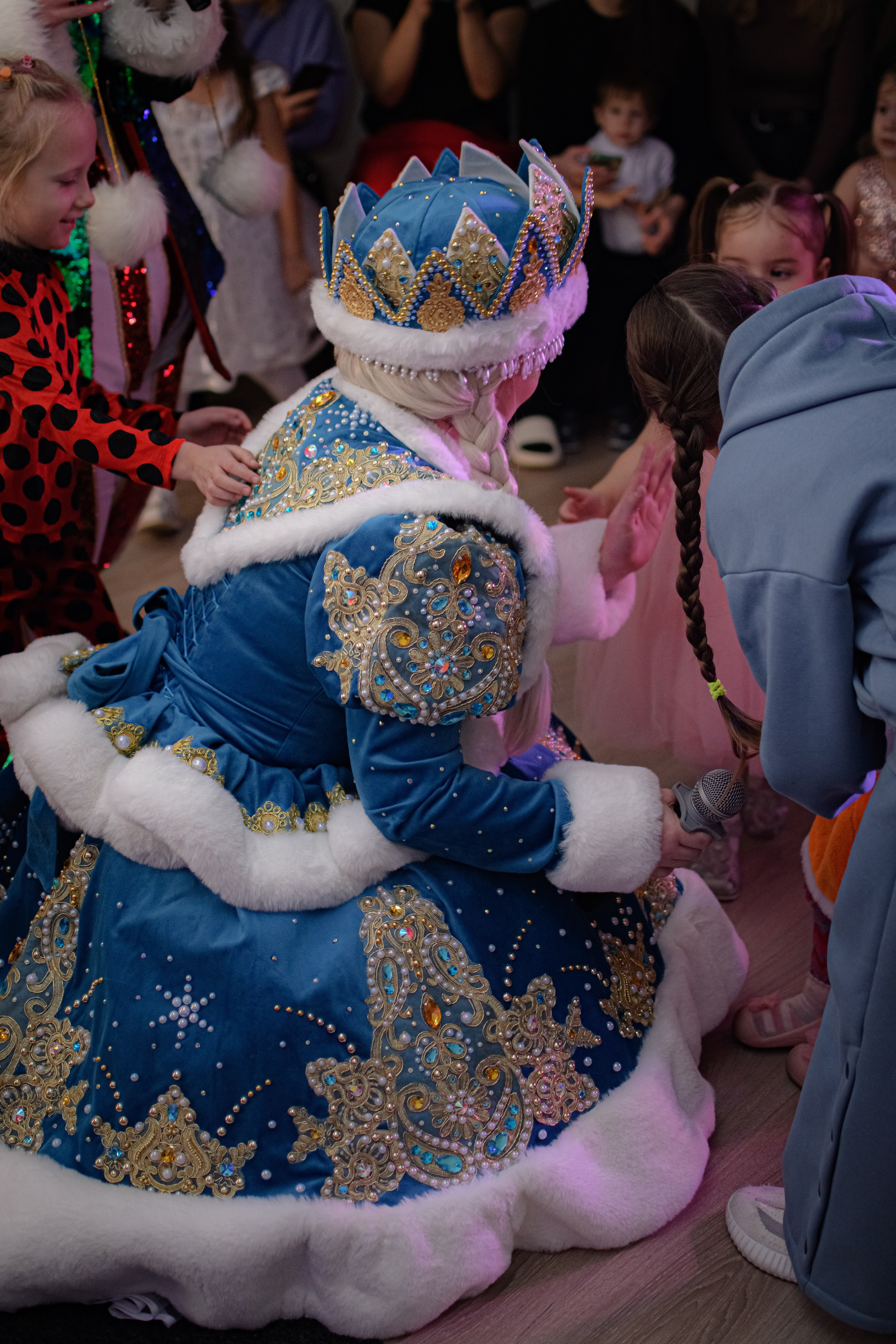 HAPPY NEW YEAR. Photokarish