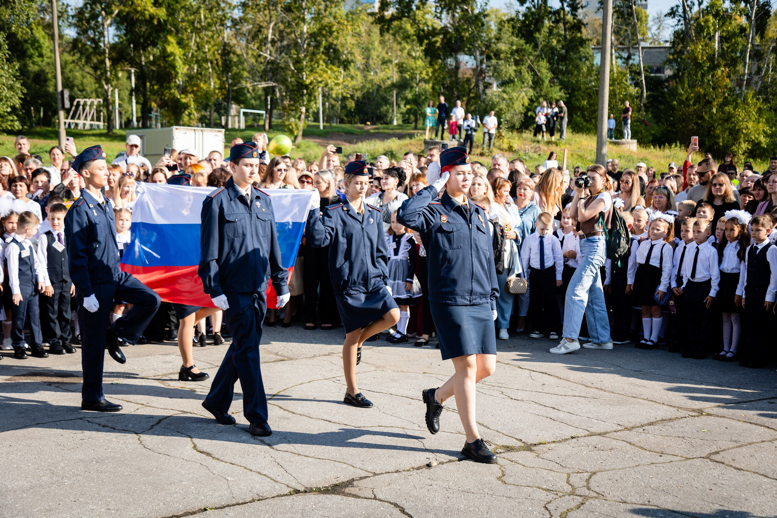 Гимназия № 50. Детский фотограф видеограф в Хабаровске Михаил Орлов