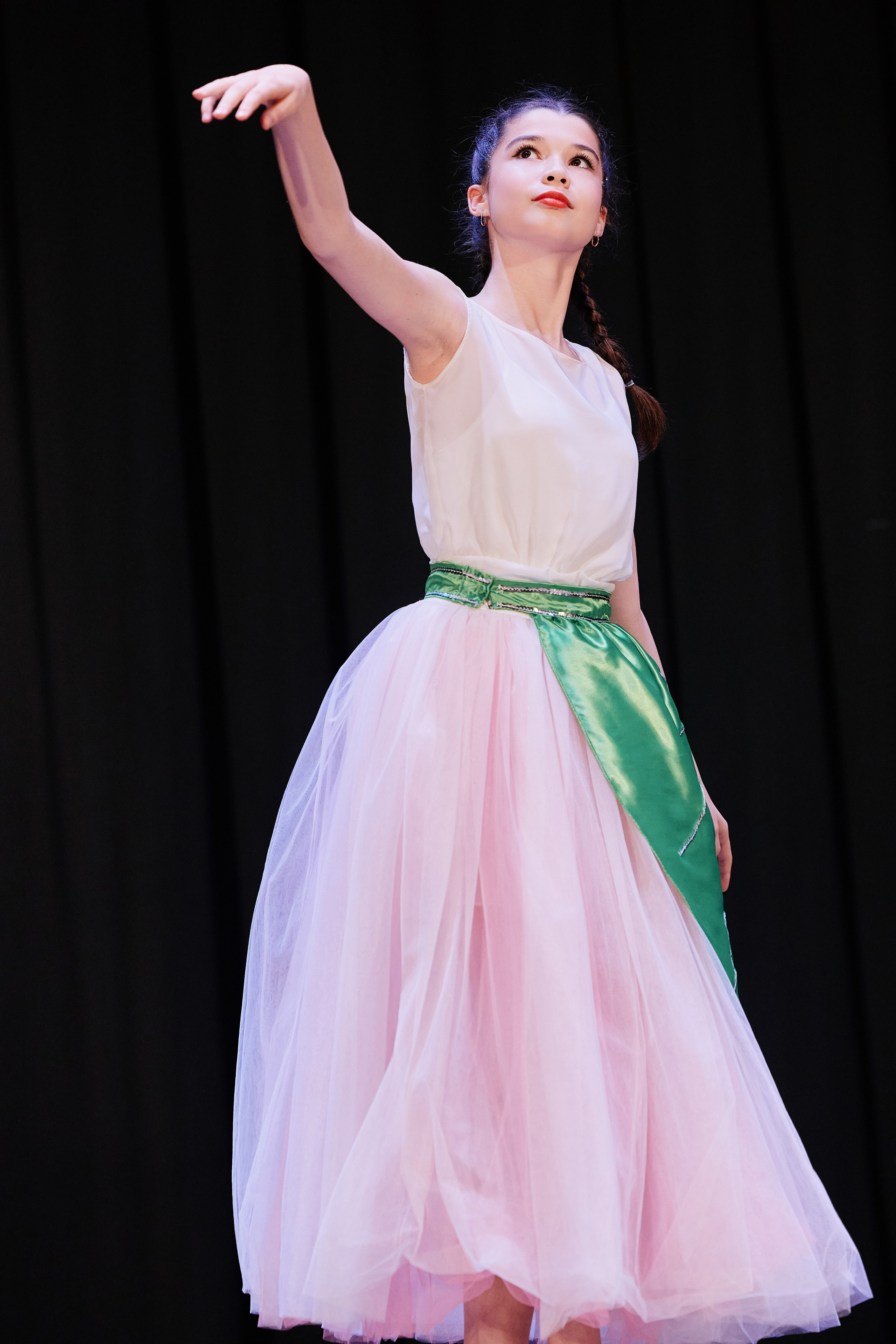 Концерт танцевальной студии Фиеста 08.06. Свадебный репортажный фотограф краснодар максим дремов дрёмов фотосессия студия цена