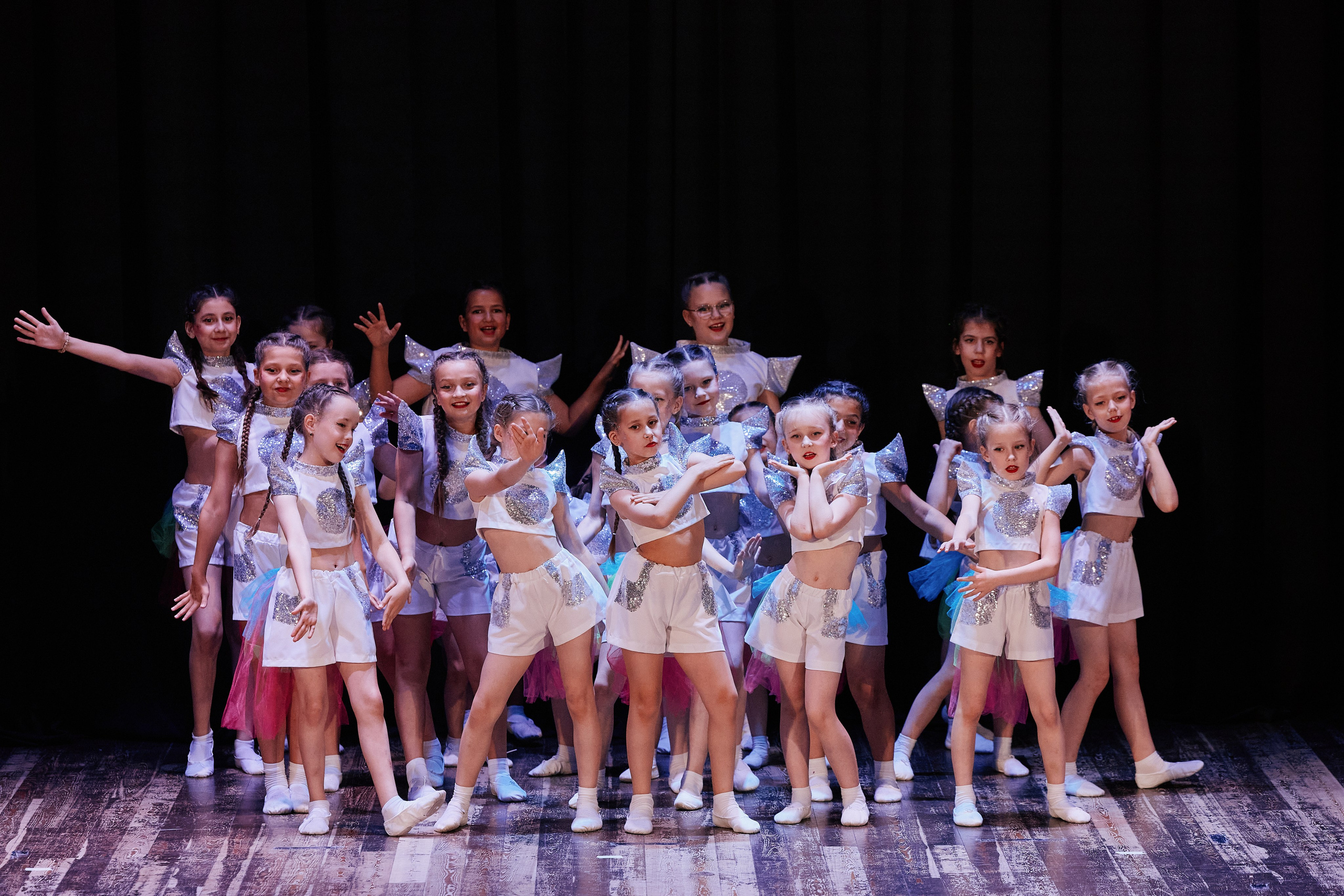 Концерт танцевальной студии Фиеста 08.06. Свадебный репортажный фотограф краснодар максим дремов дрёмов фотосессия студия цена