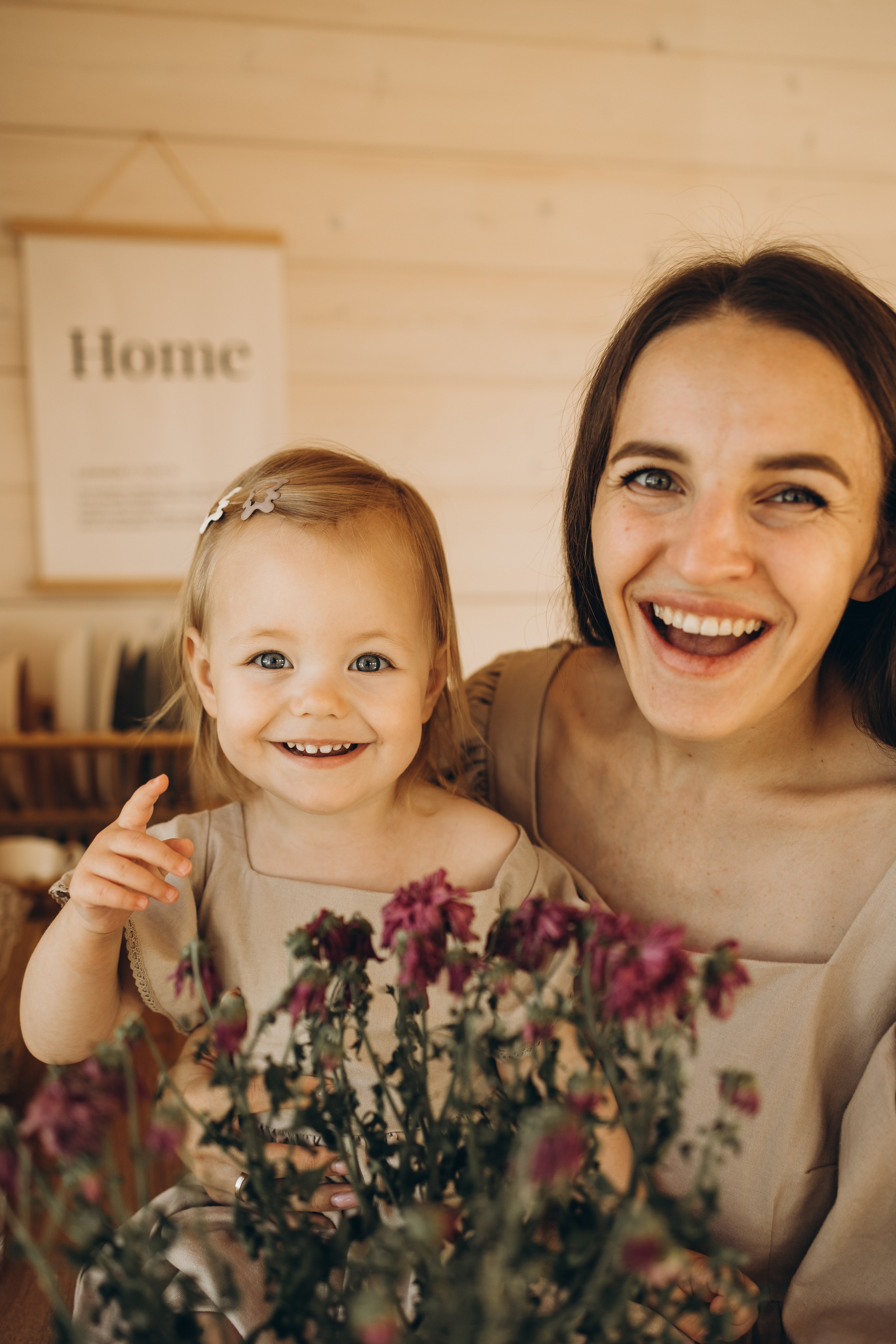 Оля и Мирослава Беседка. Семейный фотограф в Москве Виктория Ястребинская