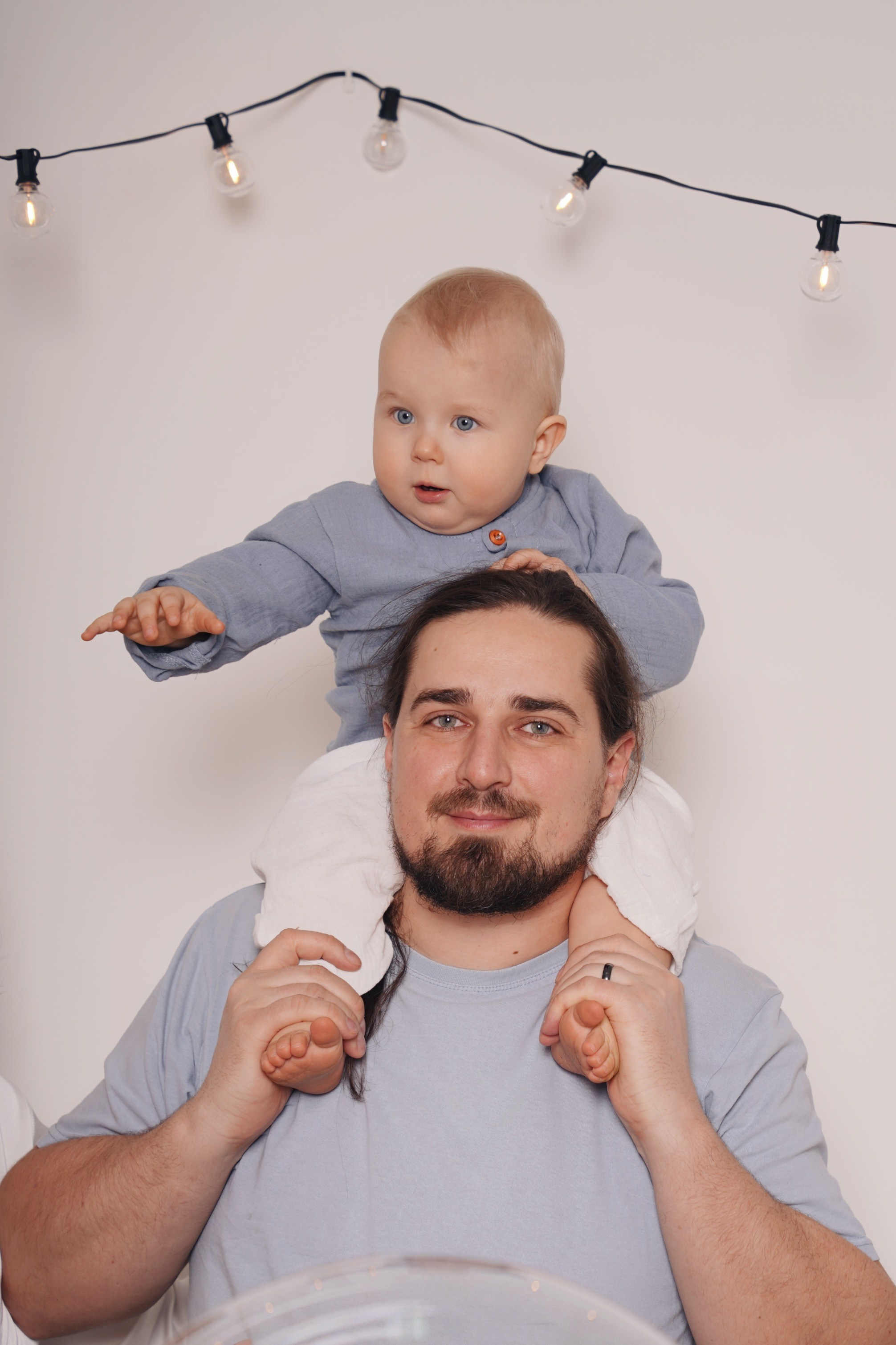 Грише 1 годик. Семейная съёмка в моей студии. Событийный фотограф Анна Курникова