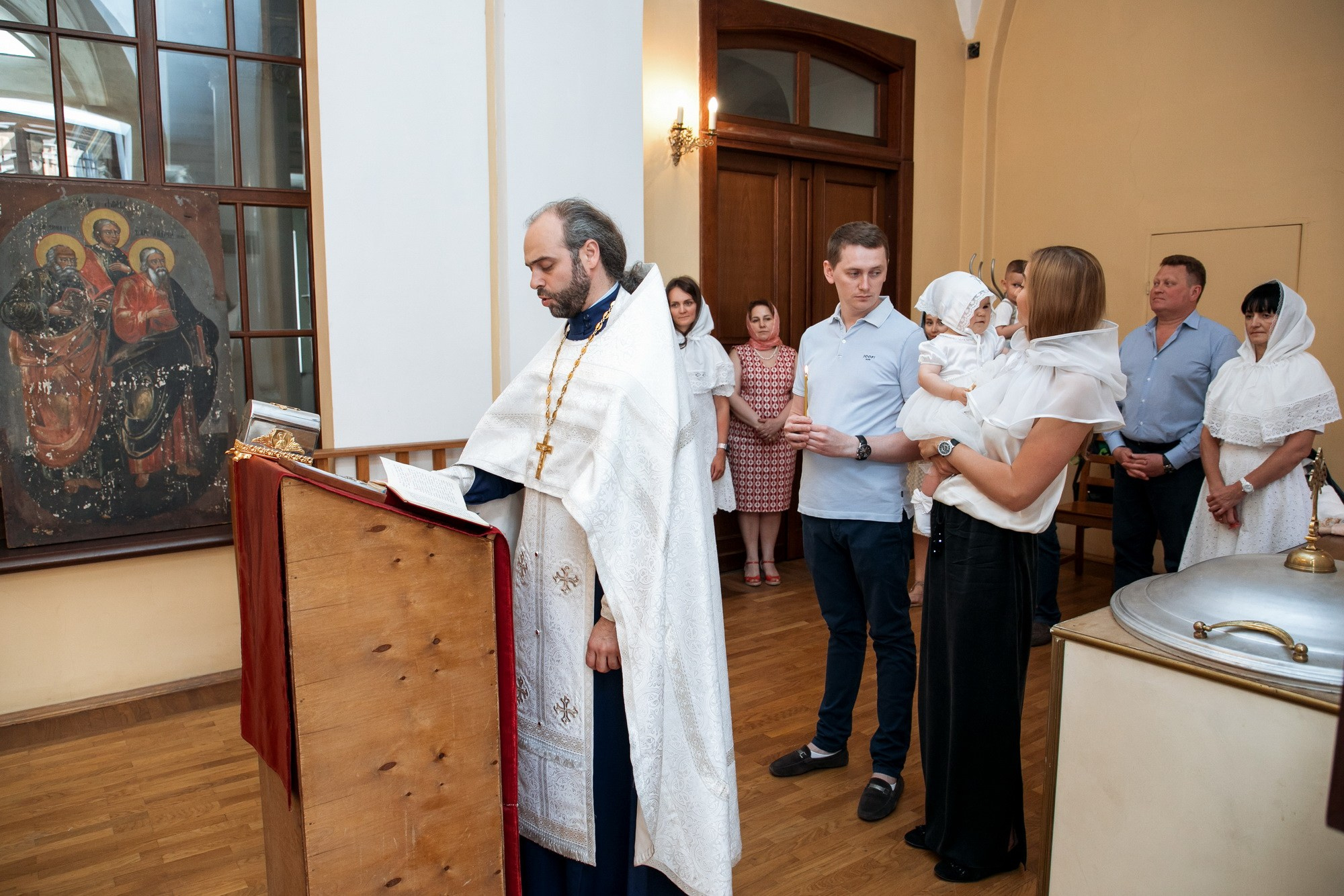 Крещение Пантелеимоновская церковь. Фотограф на крещение в Санкт Петербурге