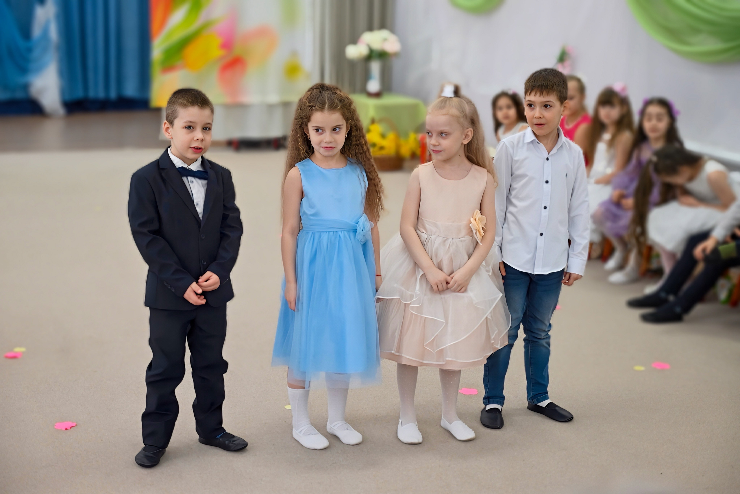 Праздник в группе Цветик семицветик. Семейный и детский фотограф Москва