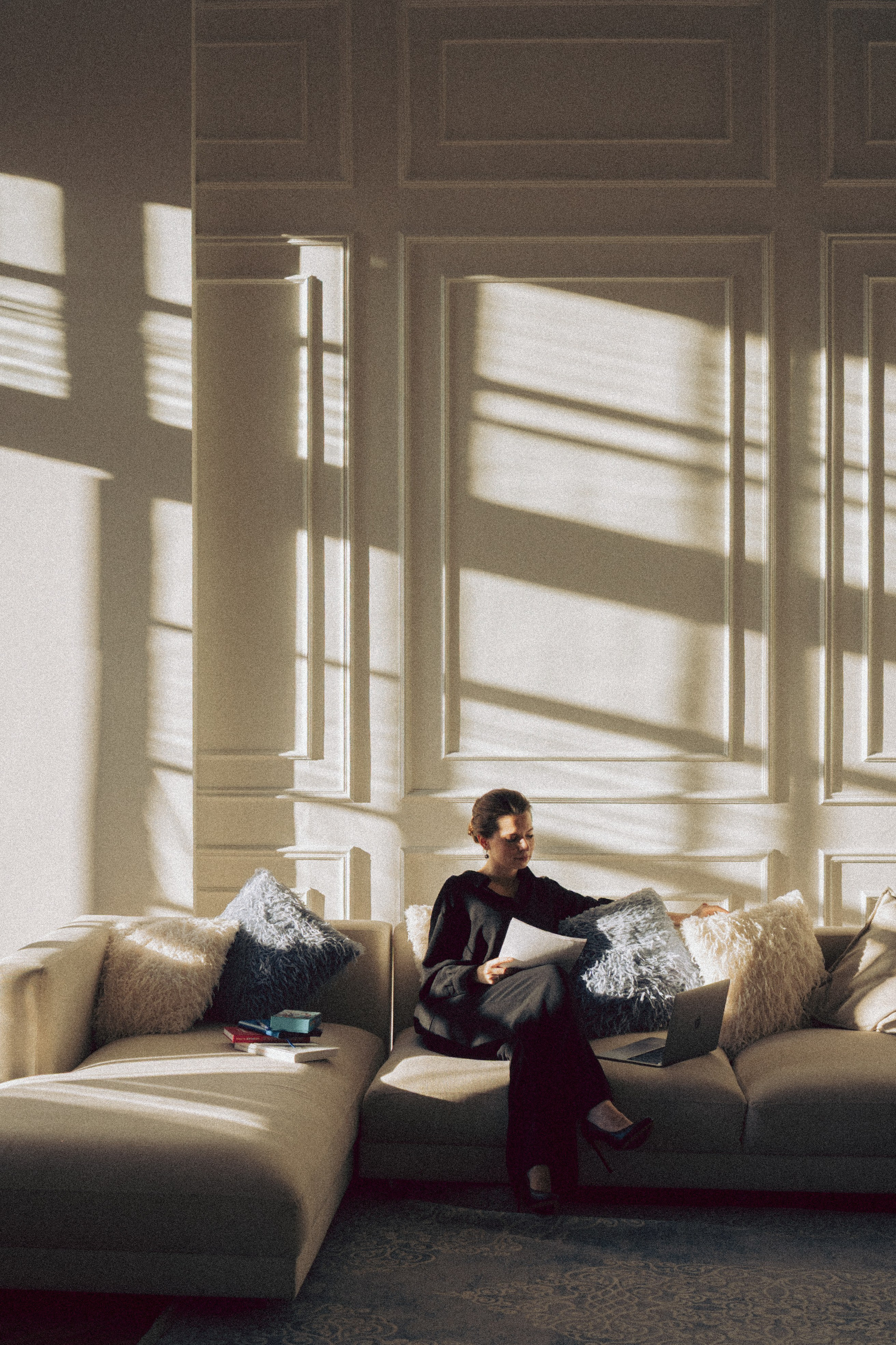 ФОТОСЕСИИЯ В СТУДИИ ДЛЯ ДЕВУШКИ ПСИХОЛОГА. Профессиональный фотограф, Санкт-Петербург — Виктория Богомолова