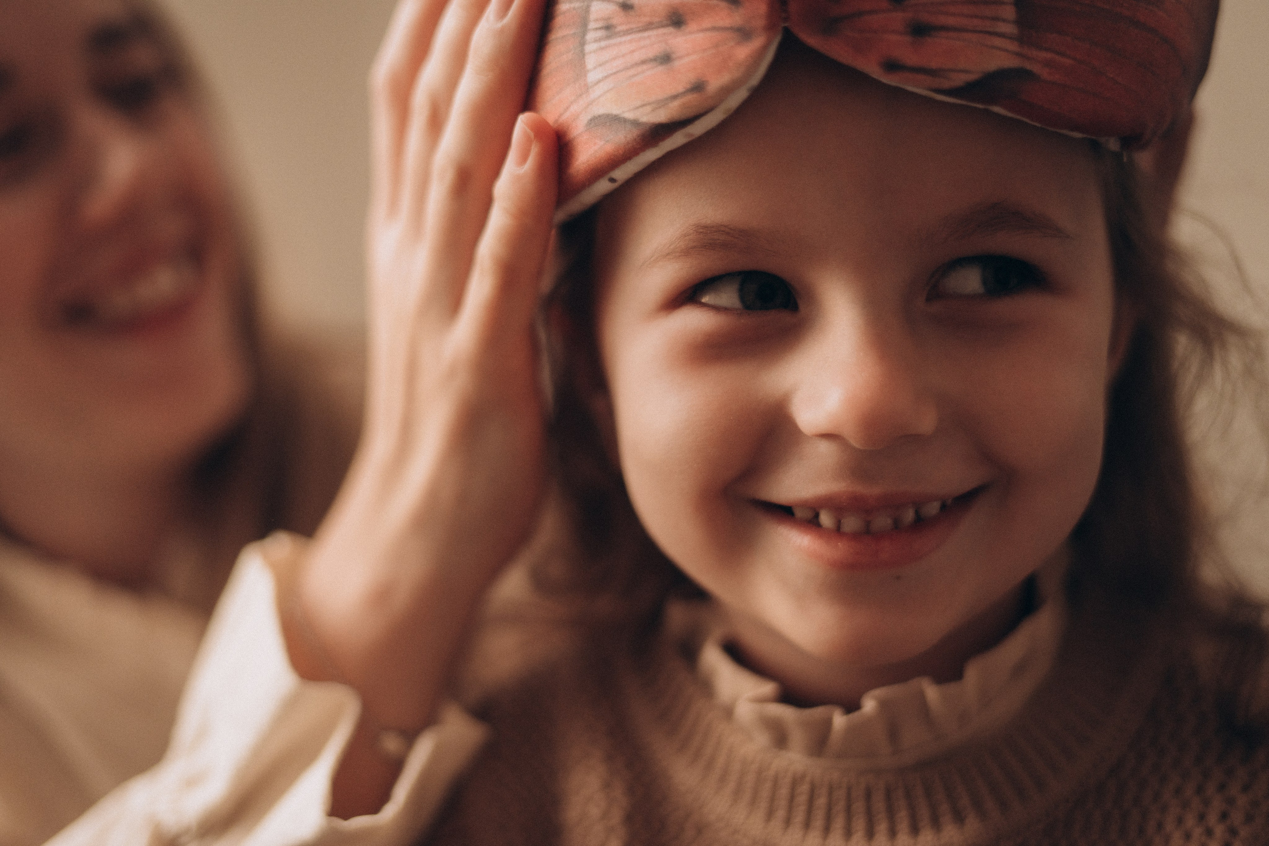 Женя, Ваня, Таисия и Есения. Главная