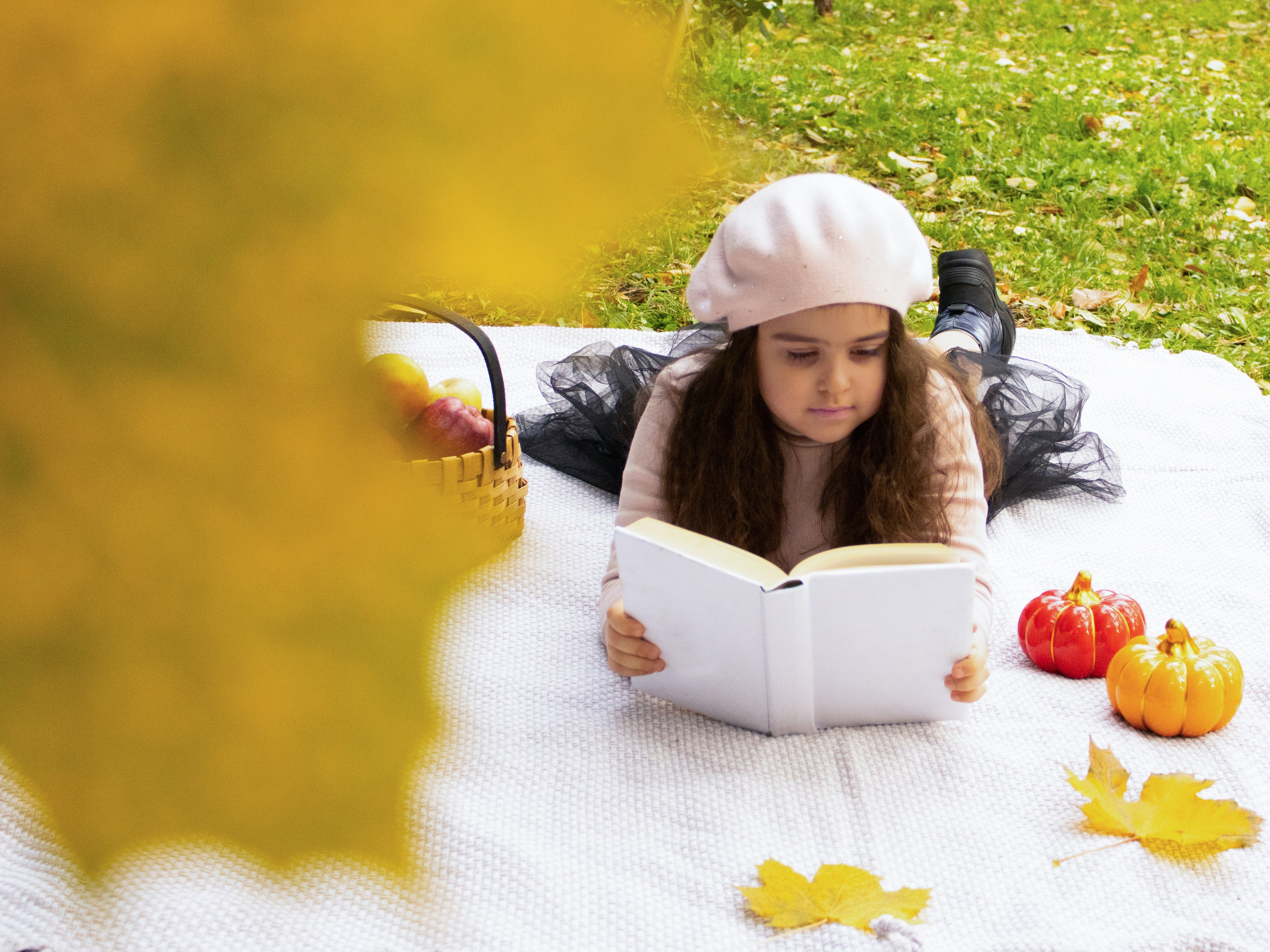 Семья в осени. Семейный и детский фотограф в Екатеринбурге
