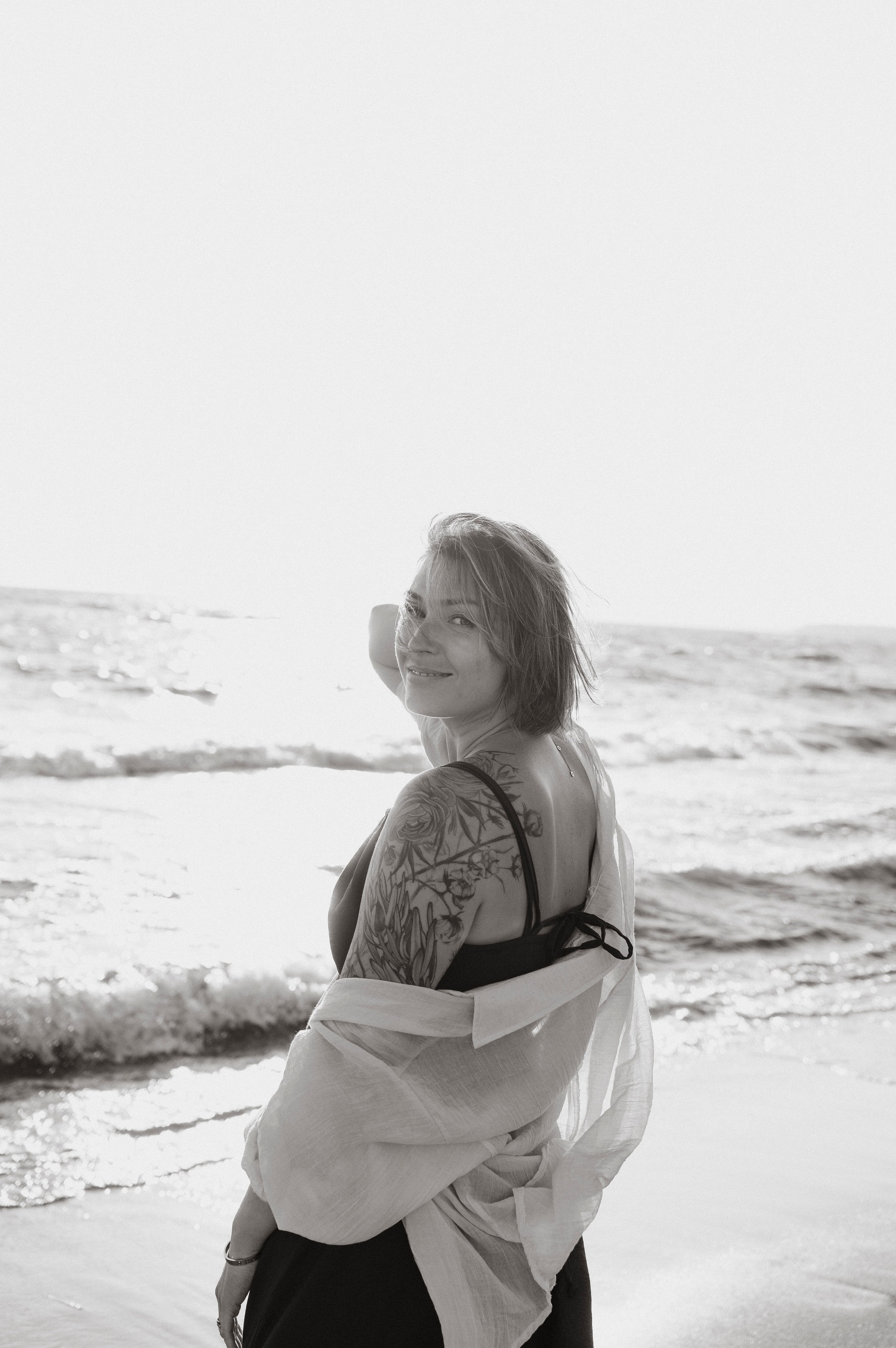 Алина. Профессиональный фотограф беременности в СПБ. Стильные фотосессии беременности в стиле минимализм и классическая фотография