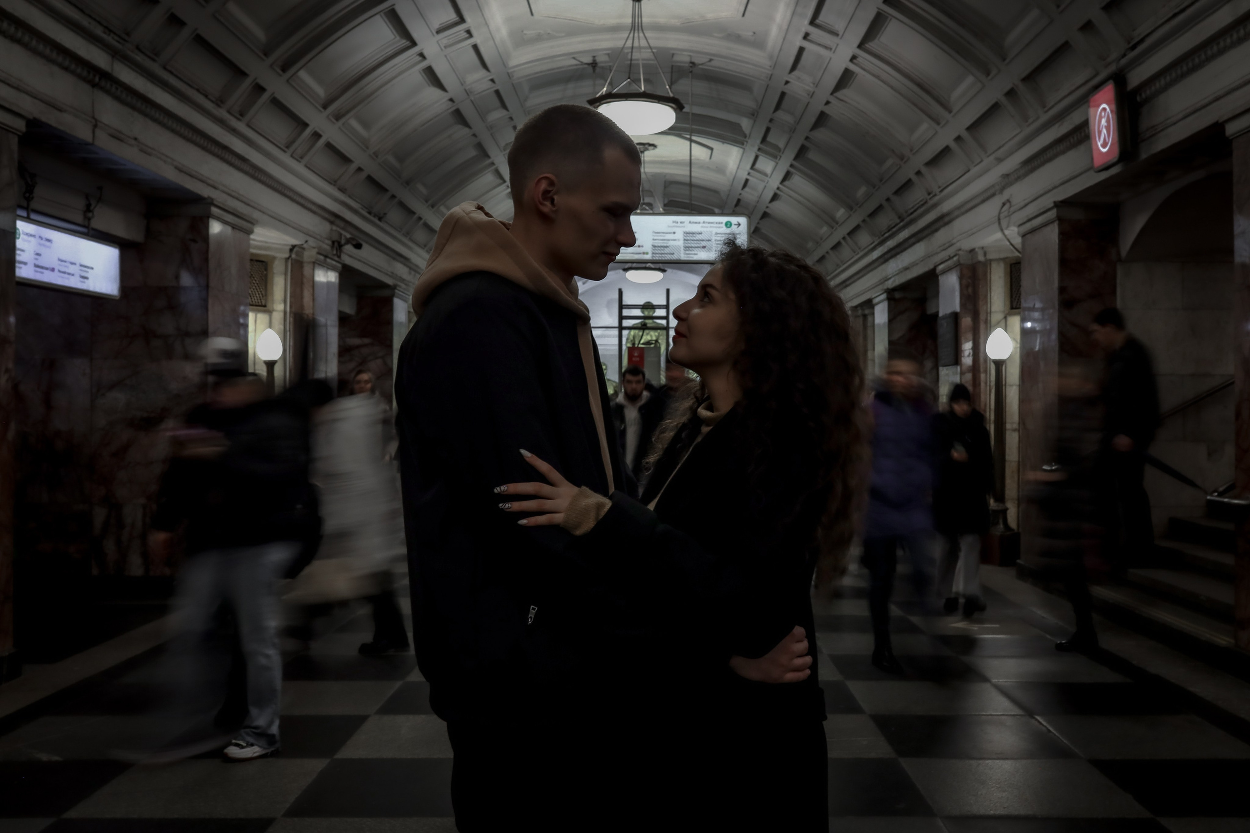 Метро Арина и Денис. Kharchenkotatianaweddingphoto