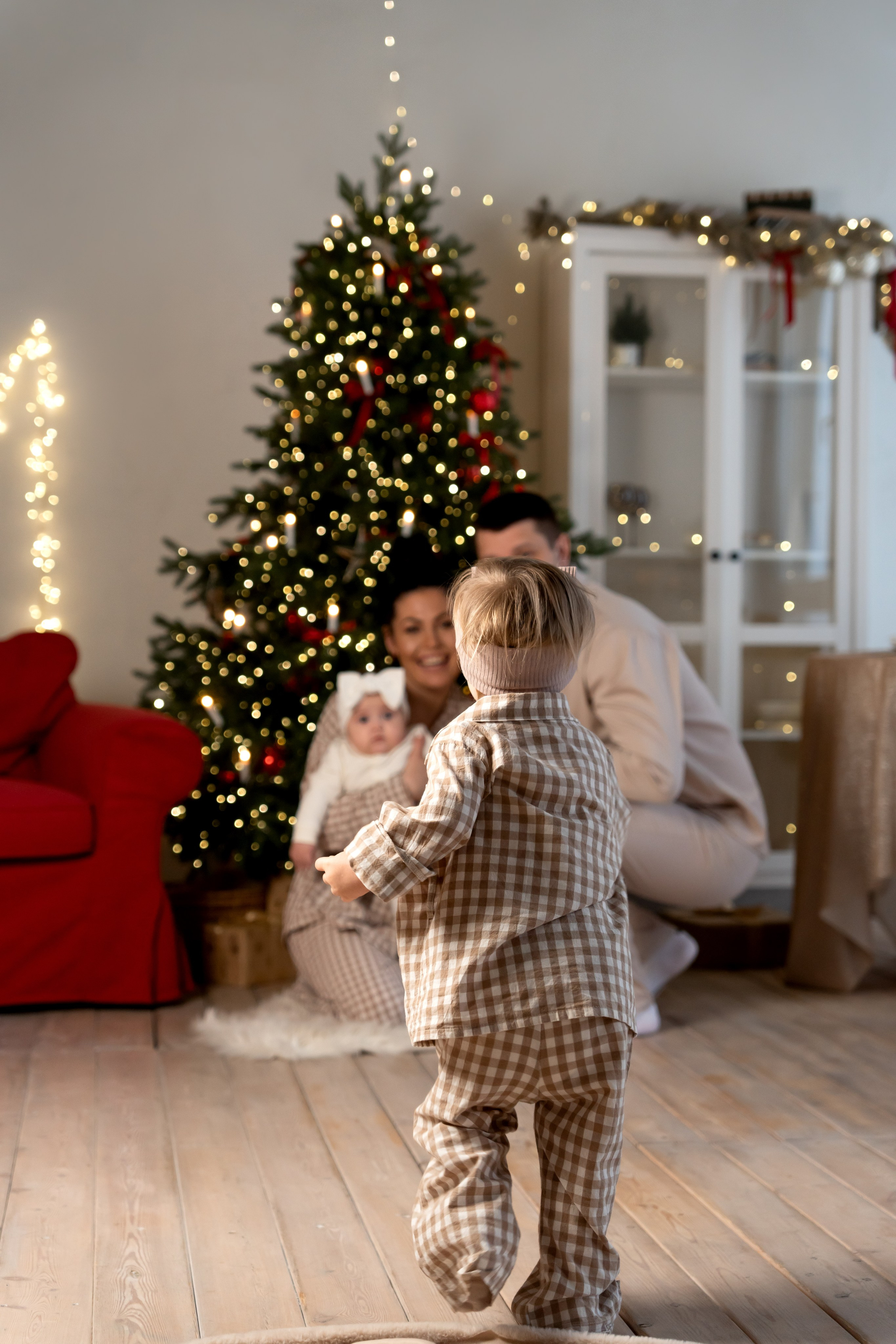 Теплая новогодняя семейная фотосессия. Фотограф в Красноярске. Юлия Чаушанская