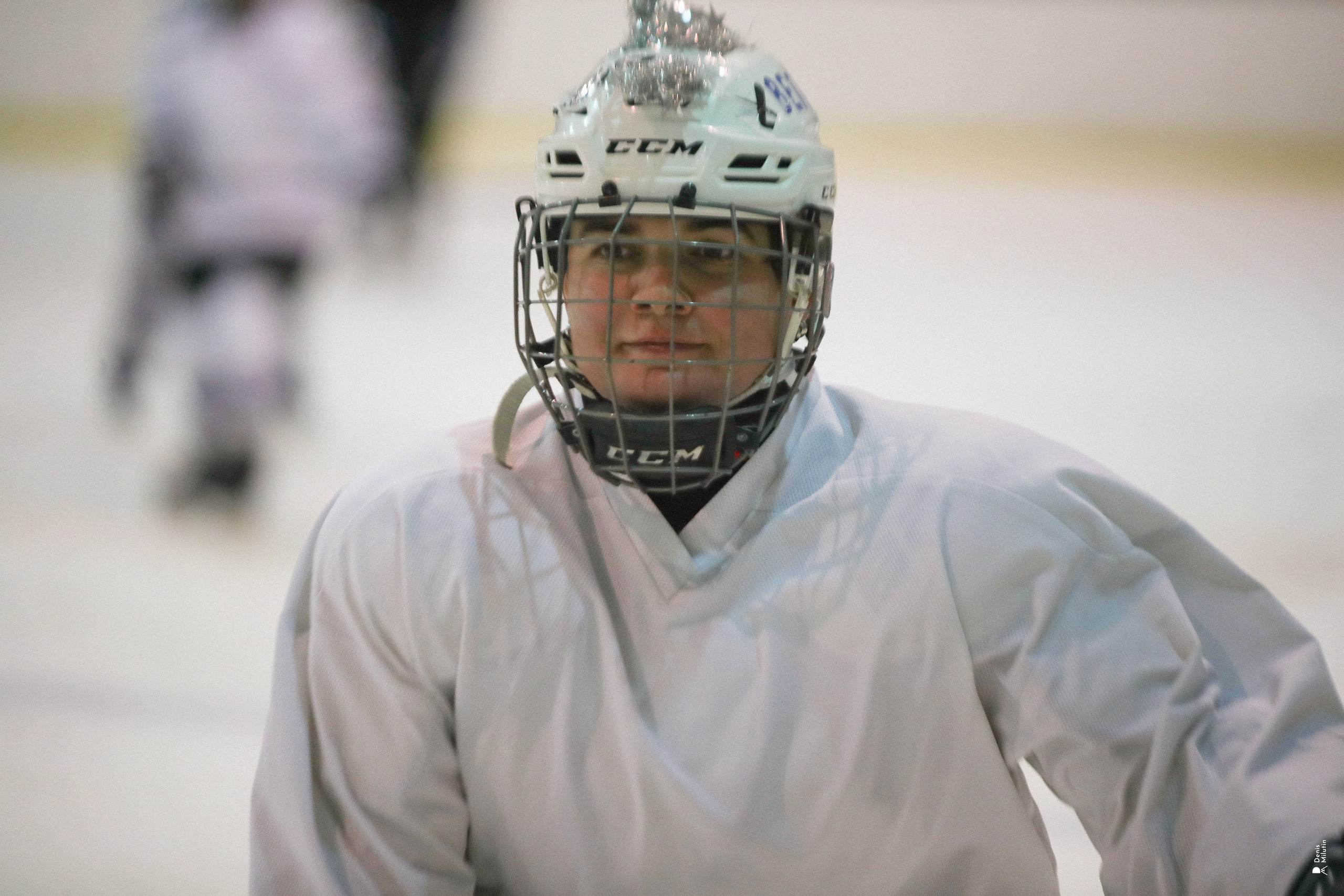 Звенит в ушах лихая музыка атаки. Портретный фотограф Денис Милютин