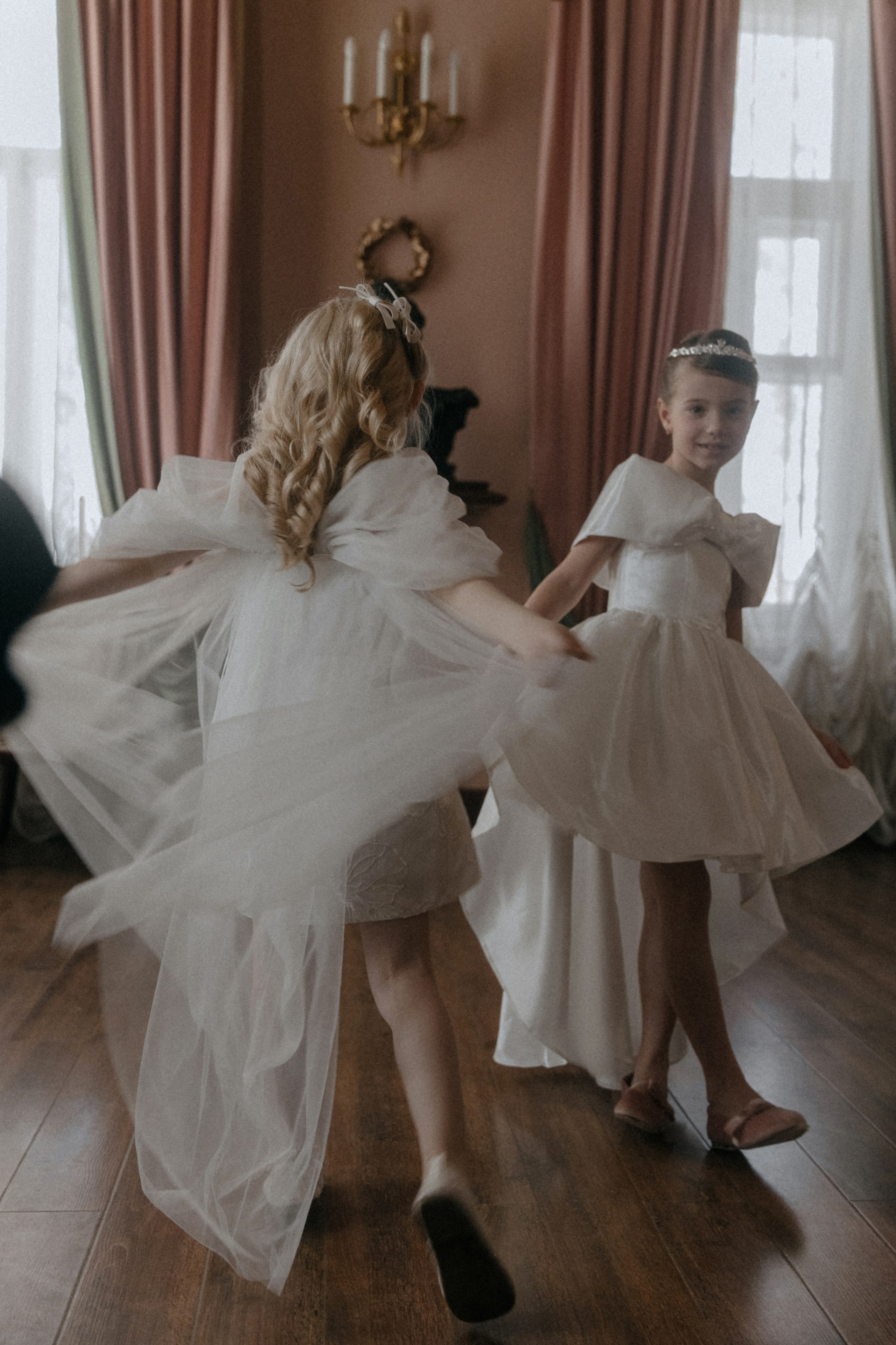 Свадебная фотосъемка в Середниково. Свадебный фотограф Москва