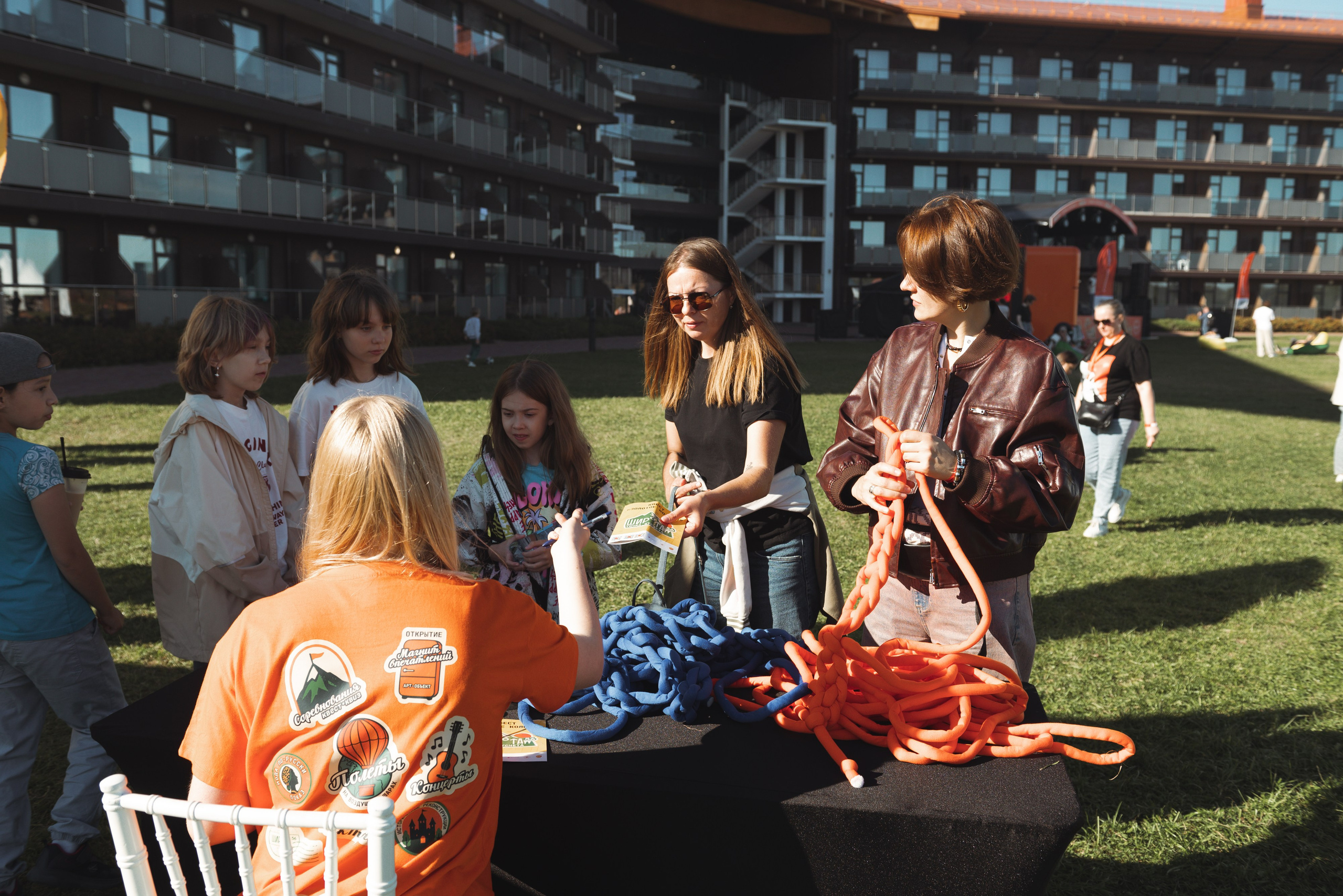 Фестиваль «Широта» и показ в «Азимут» Переславль-Залесский. Фотограф Москва Настя Профотовна. Репортажные, свадебные и контент фотосессии