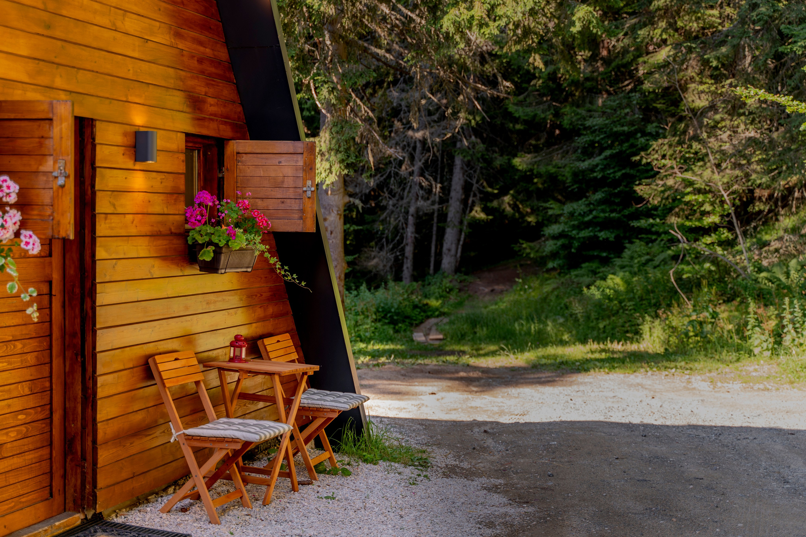 Viktorija Chalet. Photographer Liana Sudets Serbia Kopaonik Brzece Brus