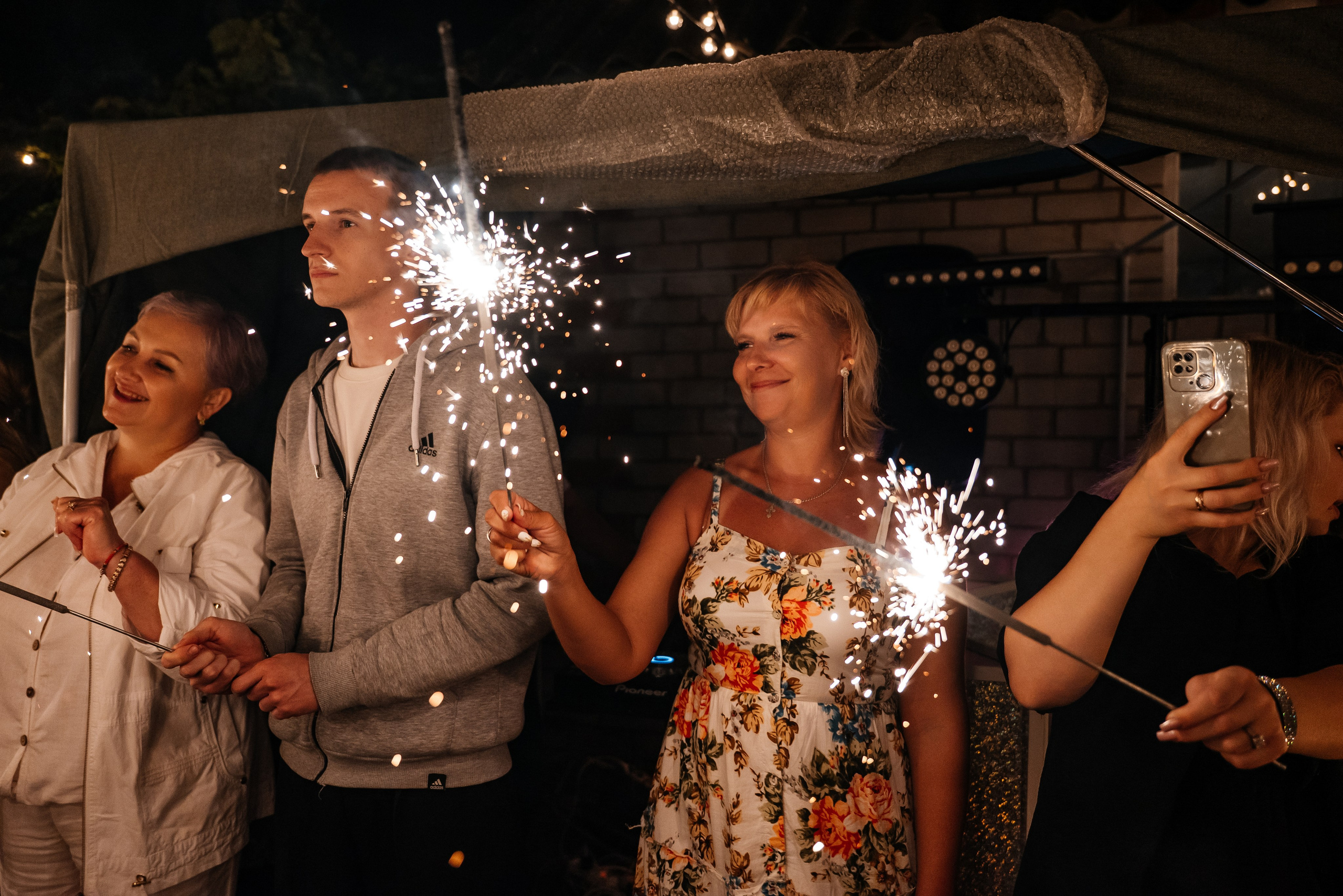 «Свадьба Даши и Артема». Школьный фотограф в Валуйках. Фотосессии для выпускников и изготовление выпускных альбомов в городе Валуйки и в Белгородской области