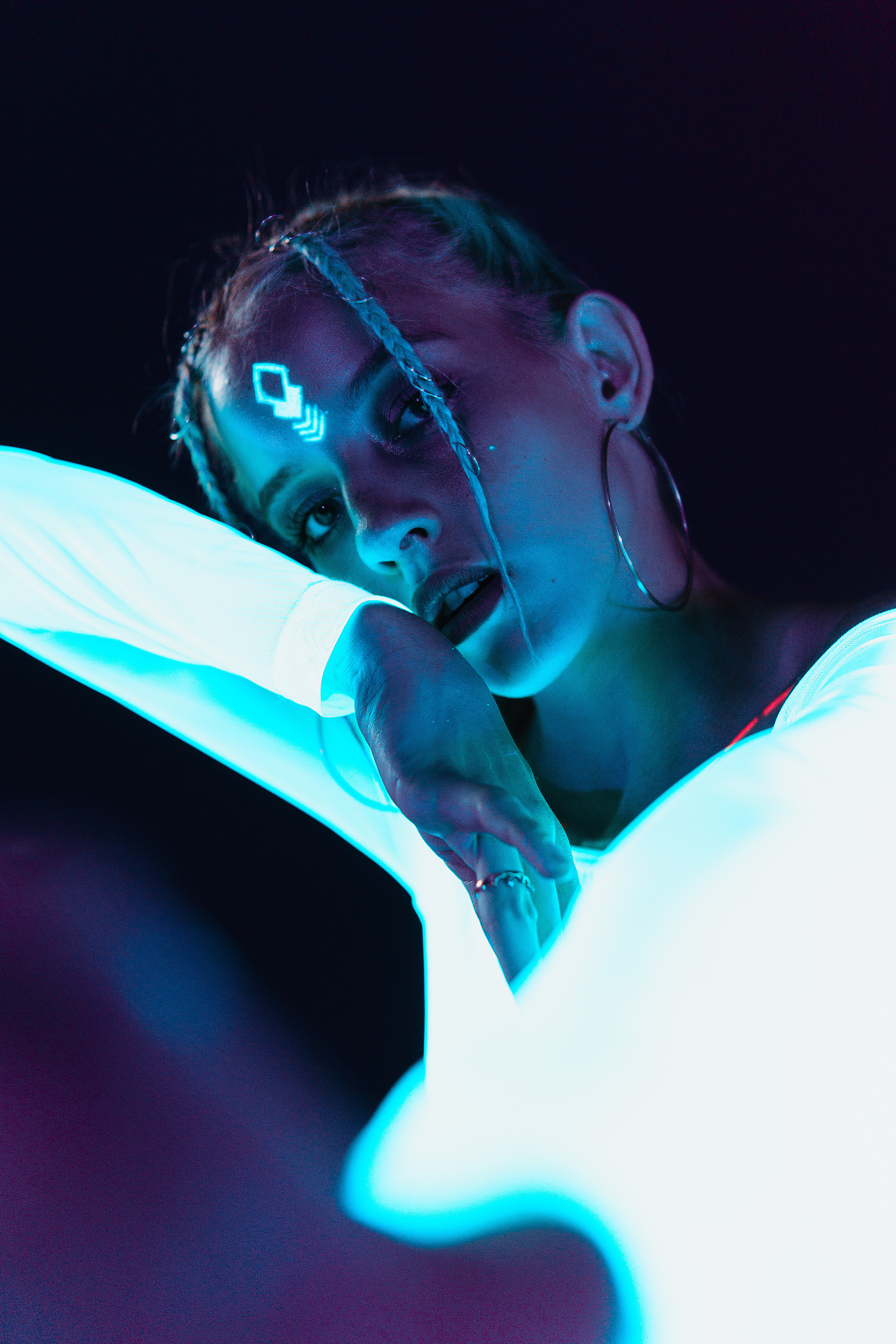 Арт-фотосессия с неоном в студии. Фотограф Зиновьев Илья, Москва