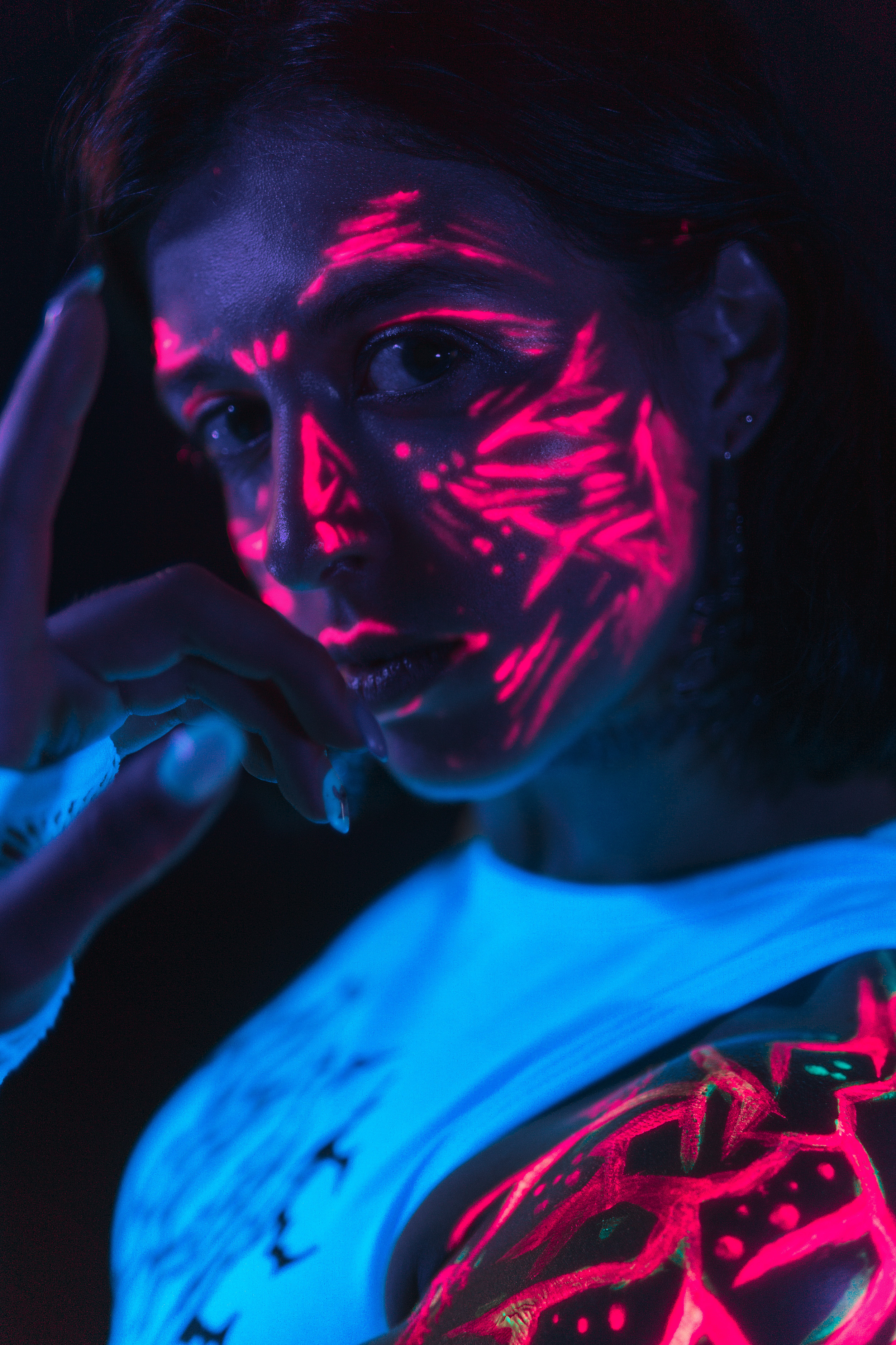 Арт-фотосессия с неоном в студии. Фотограф Зиновьев Илья, Москва