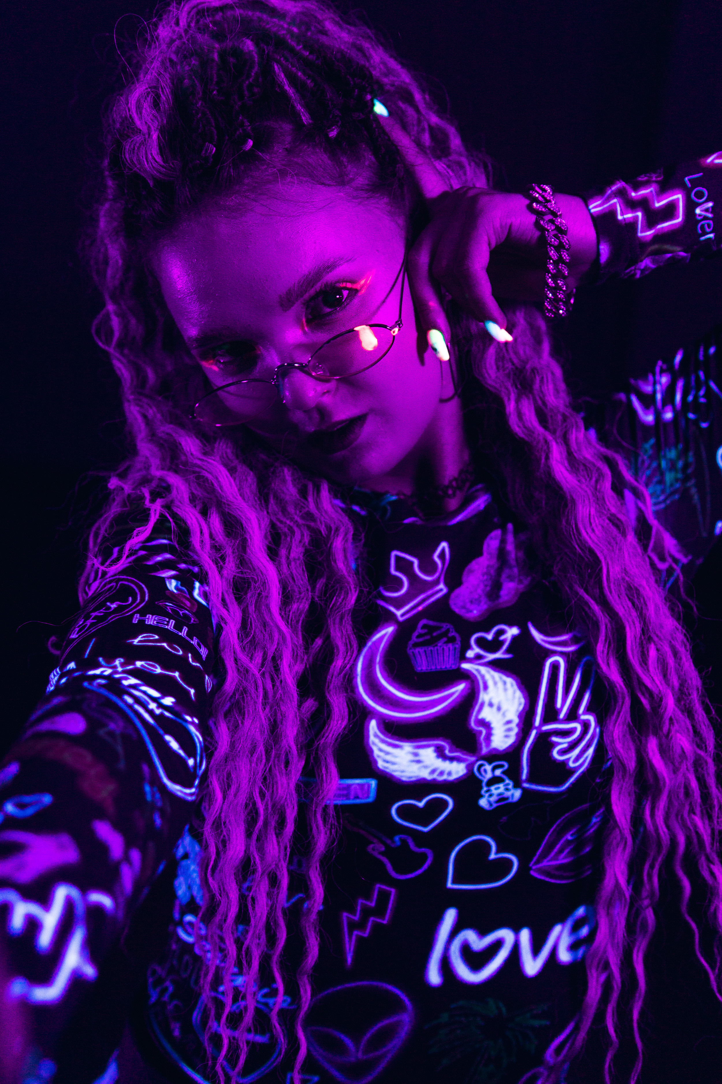 Арт-фотосессия с неоном в студии. Фотограф Зиновьев Илья, Москва