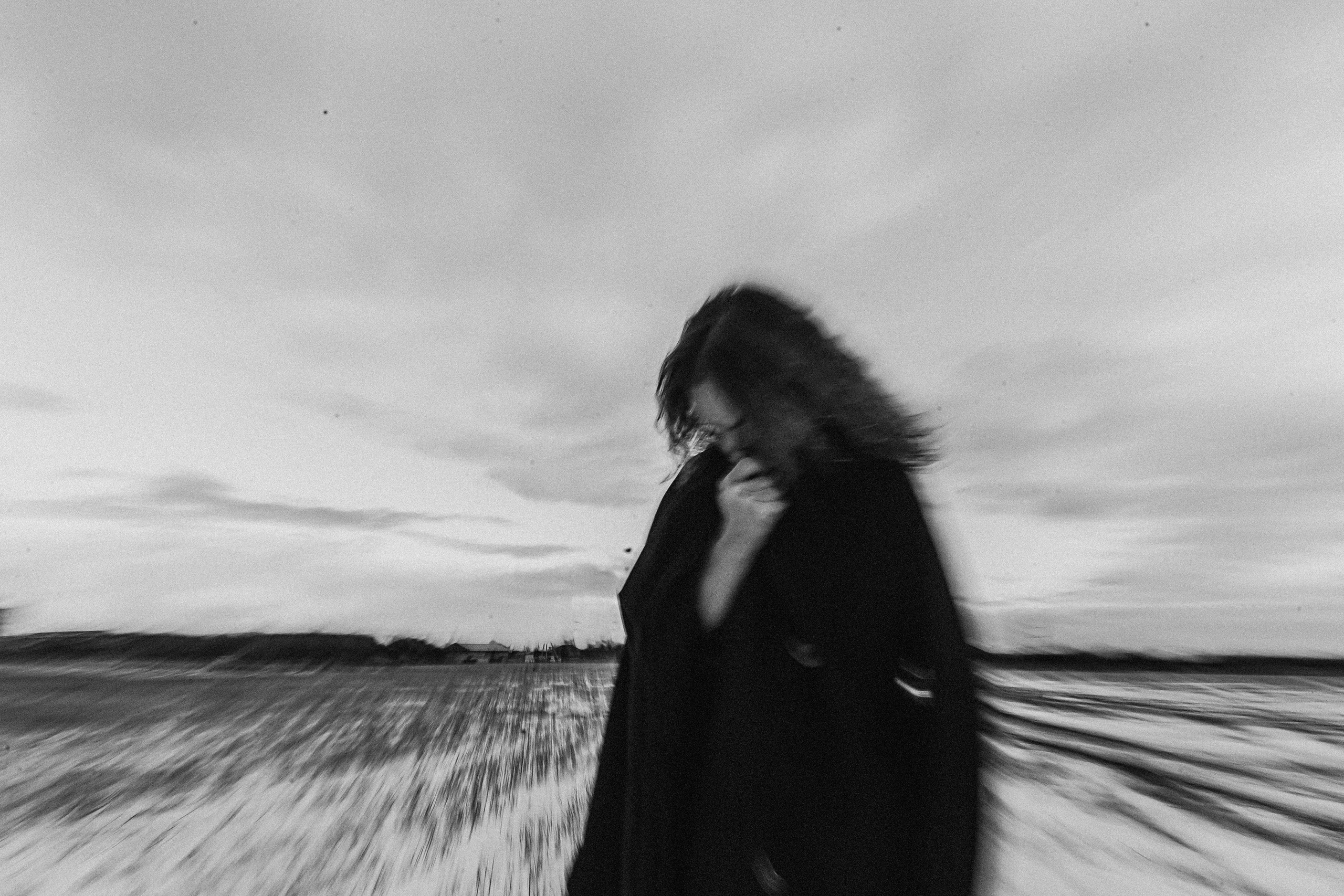 Меланхолия (поле). Семейный фотограф Тюмень, фотограф на роды Салмина Мария