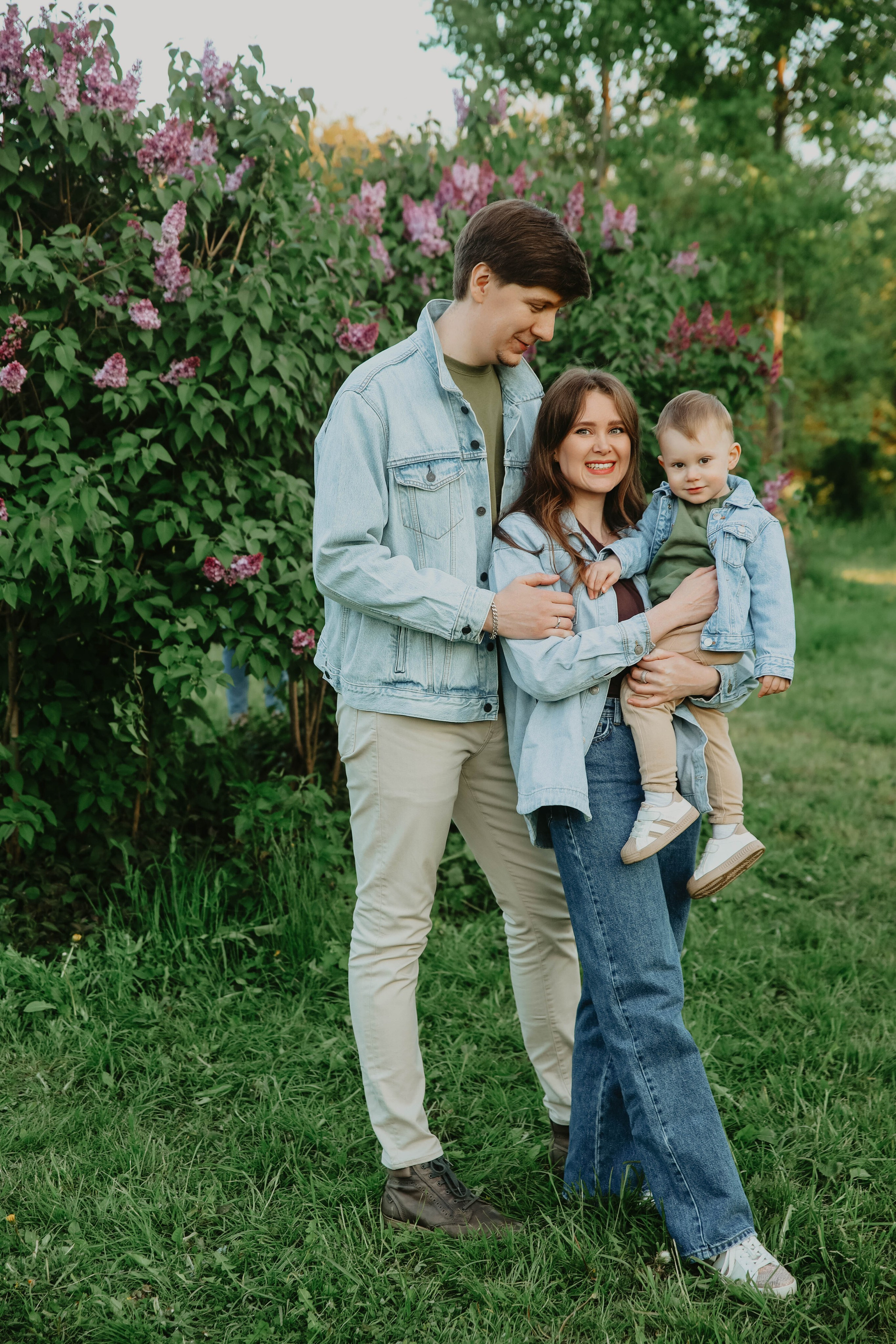 Семейная фотосессия с детьми в парке Коломенское. Свадебный и семейный фотограф в Москве