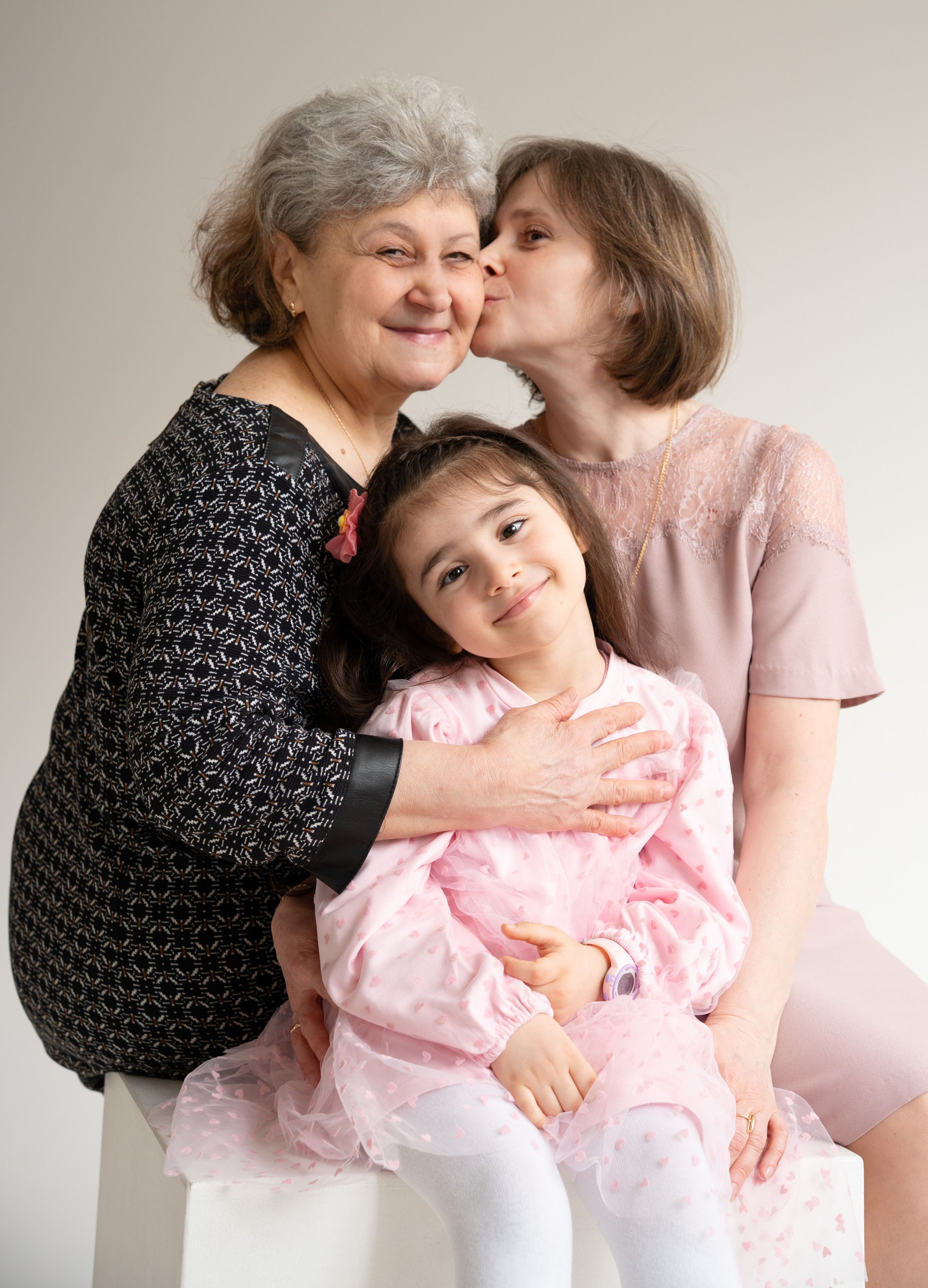 Семейная съёмка для Ольги. Студийный и портретный фотограф в САНКТ-ПЕТЕРБУРГЕИрина Махаон