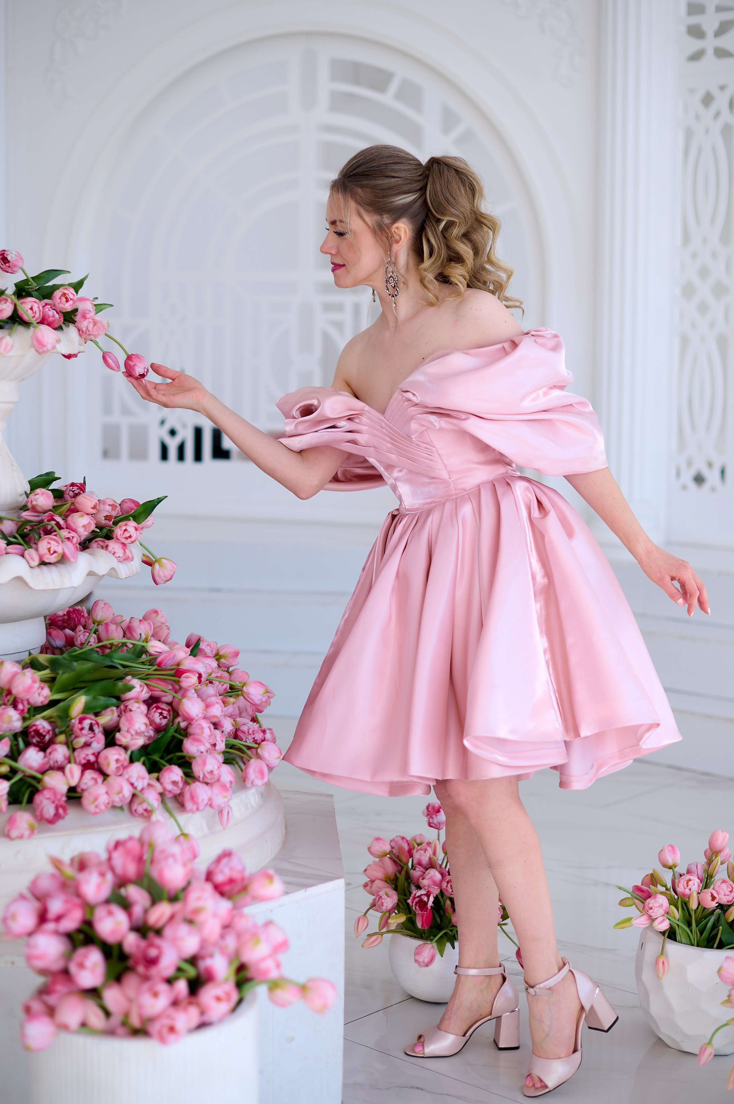 Яркая съёмка в цветочном интеръере. Семейный и женский фотограф в Москве Зоя Бучерова