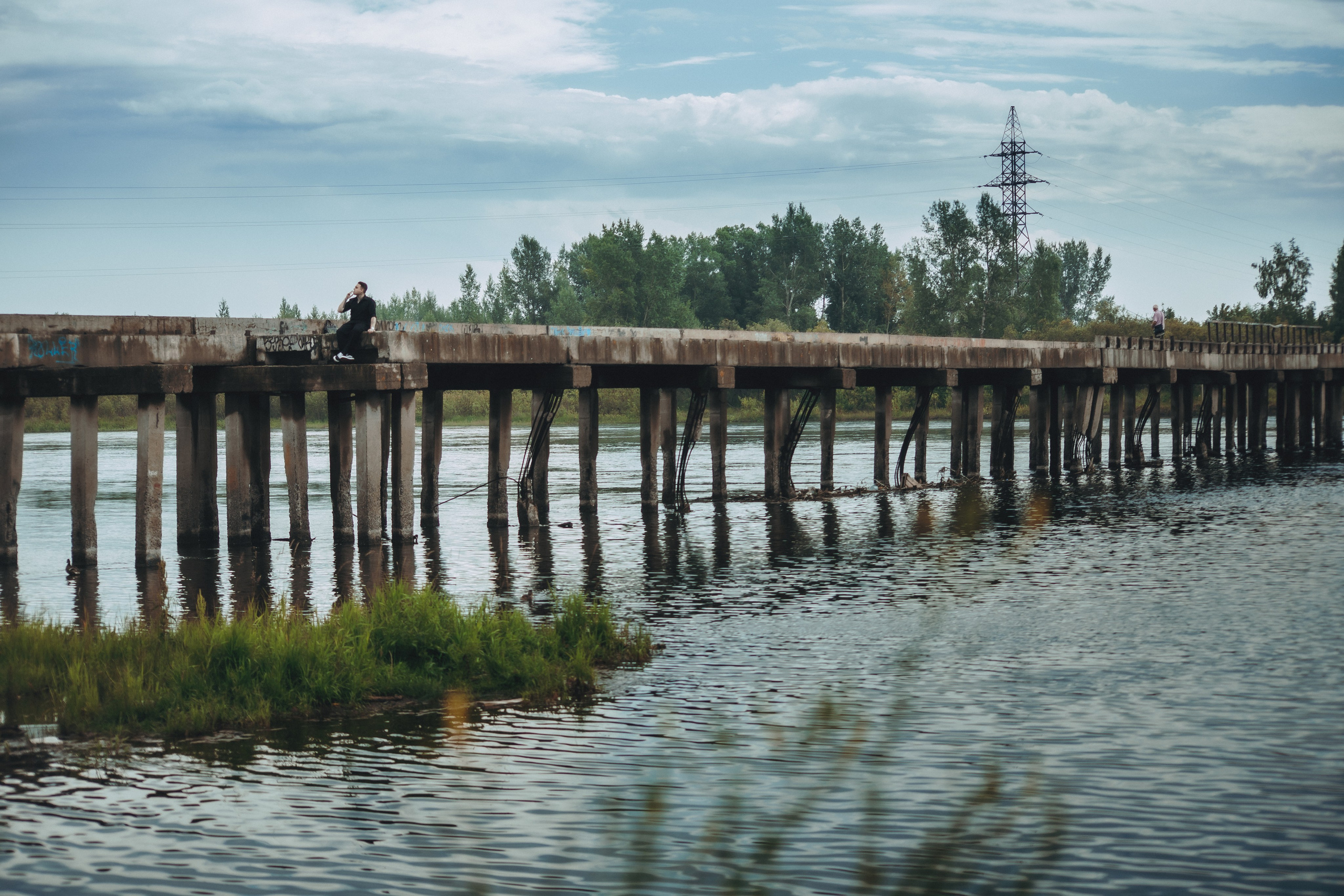 Никита. Заброшенный мост. Фотограф Регина Крикунова г. Красноярск