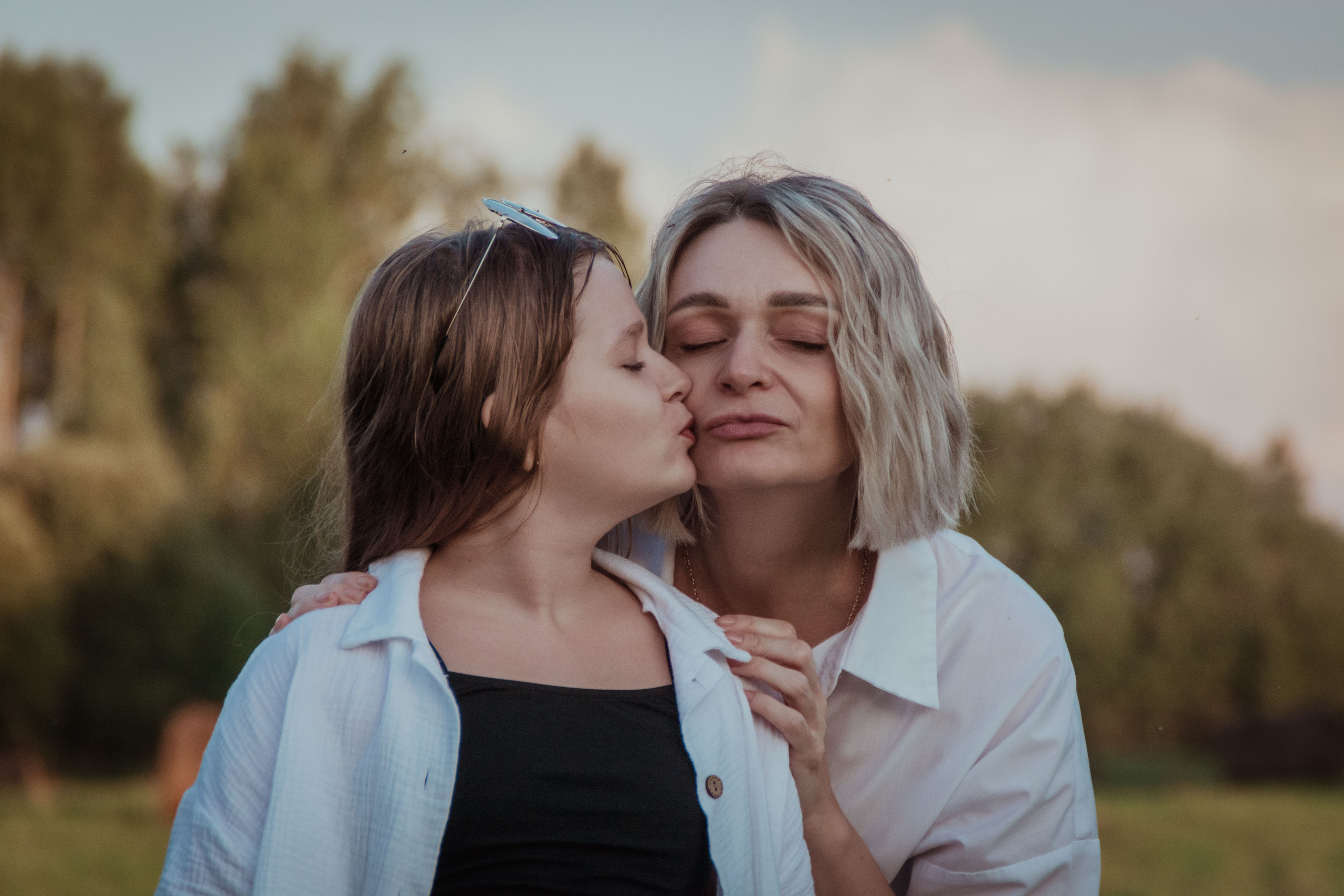 Фотосессия в тюках сена, в соломе. Елена Волкова семейный фотограф в станице Гостагаевской города-курорта Анапа