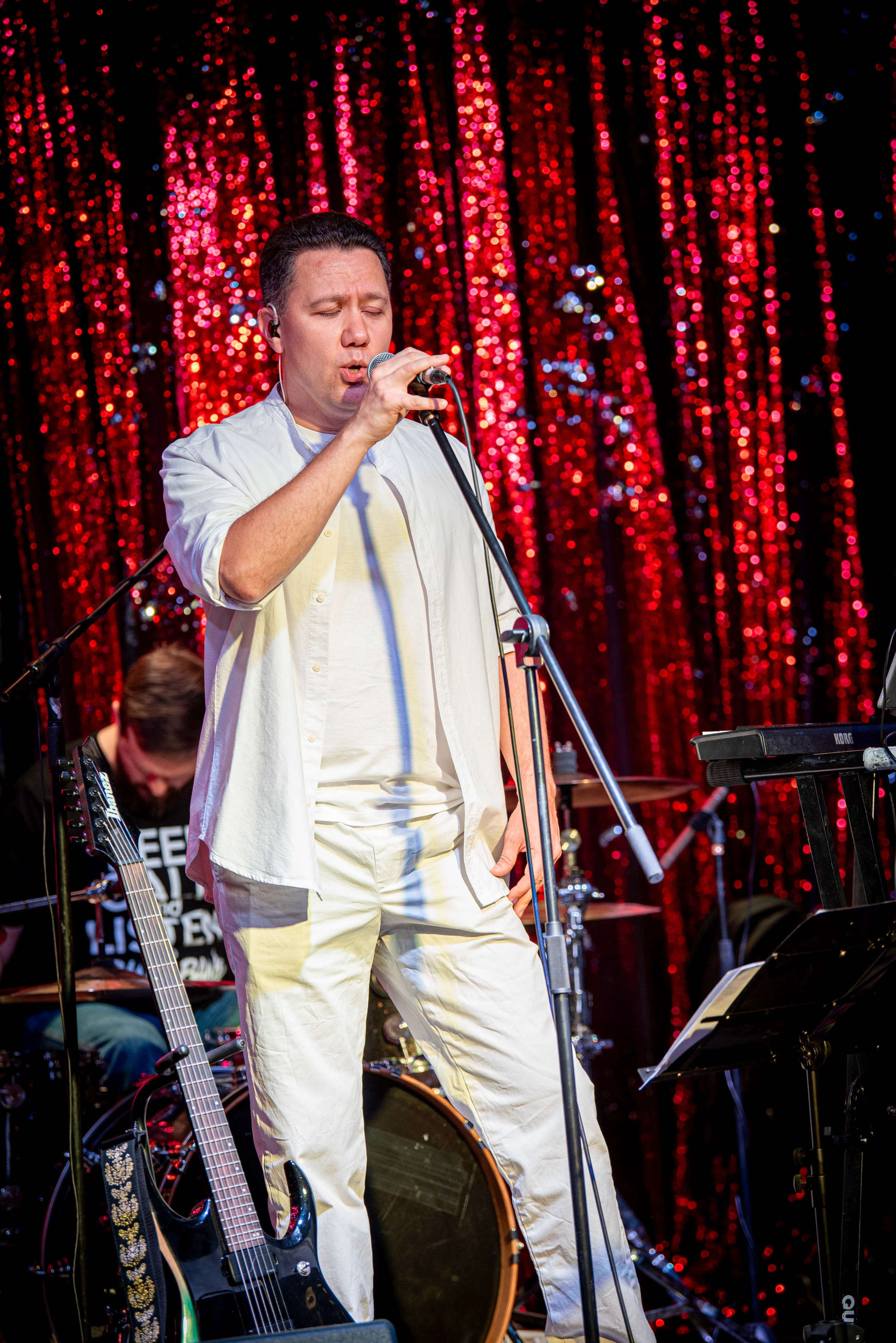 LifePub 16.12.2024. Московская кавер-группа BankBand