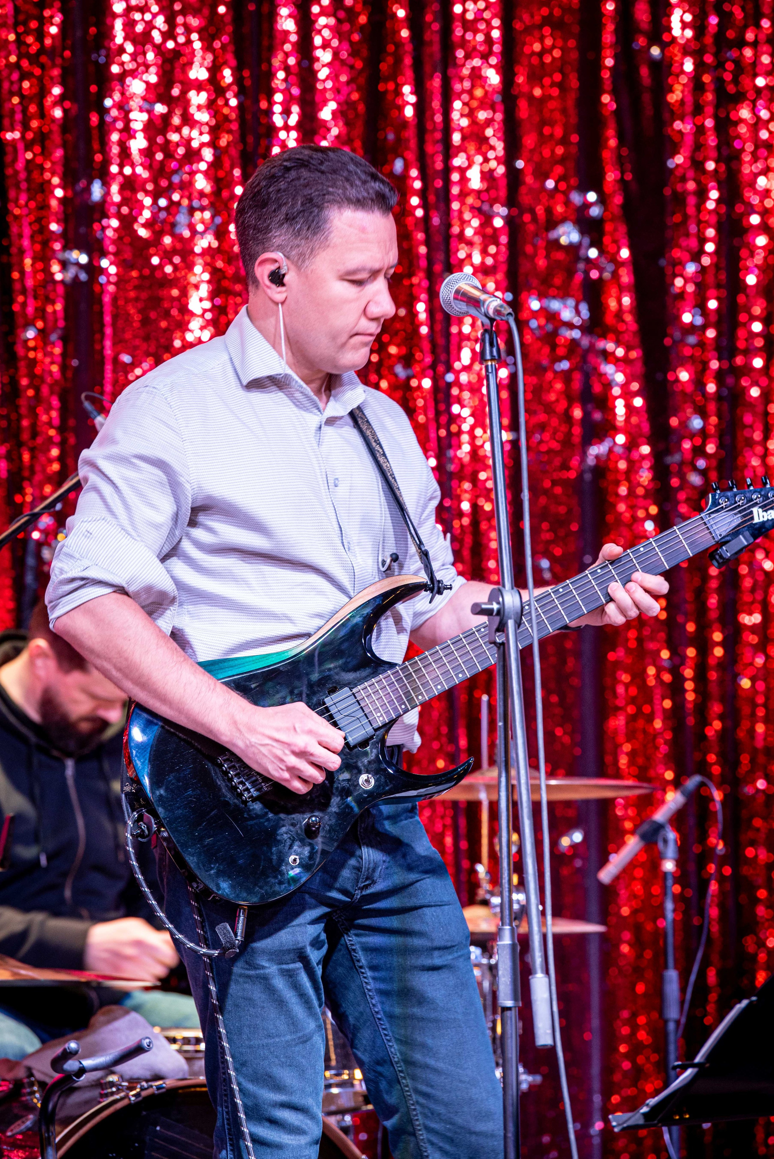 LifePub 16.12.2024. Московская кавер-группа BankBand