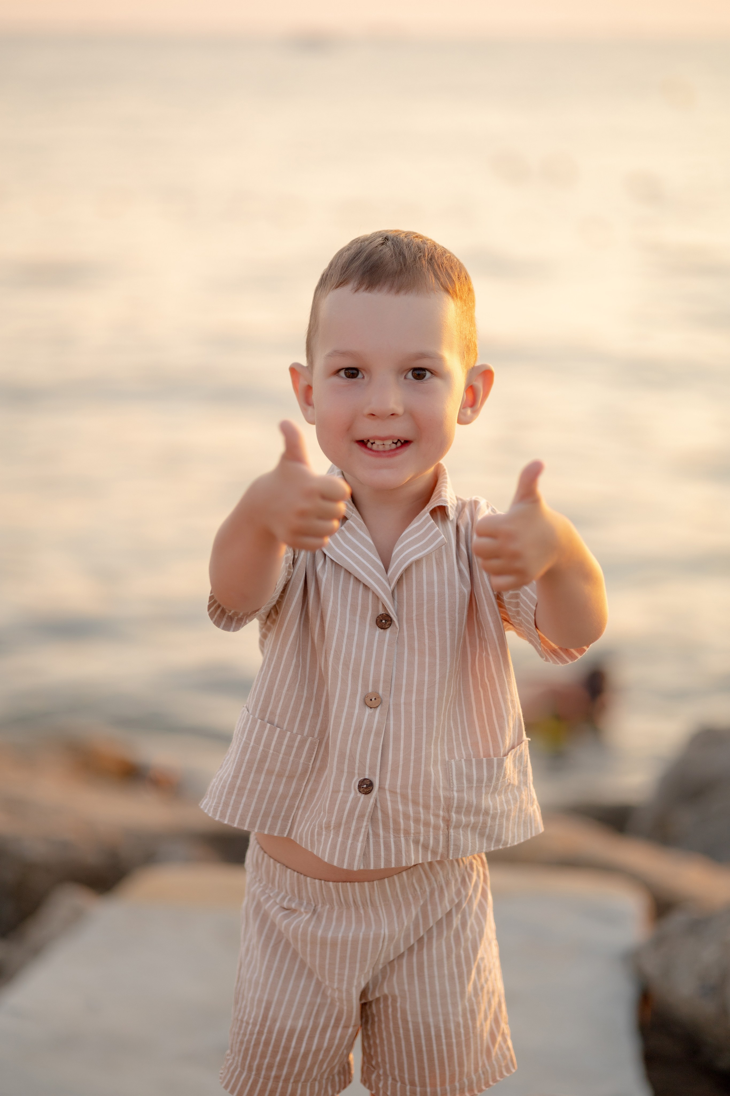 Закат на пляже Метрополь. Семейный и портретный фотограф в Геленджике Любовь Бодрова