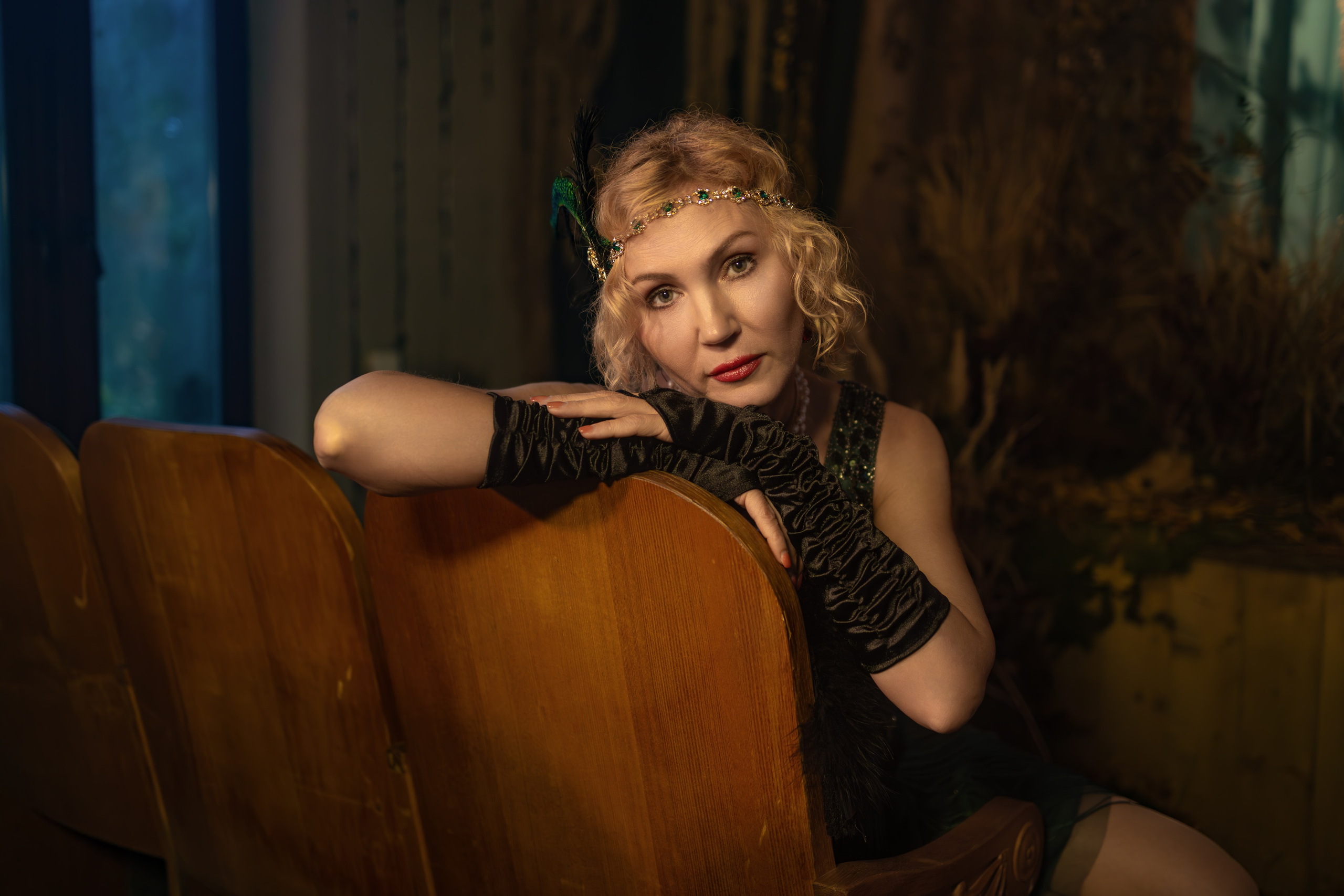 Оксана. Заброшенный театр. Репортажный, семейный и студийный фотограф в Москве Демин Алексей