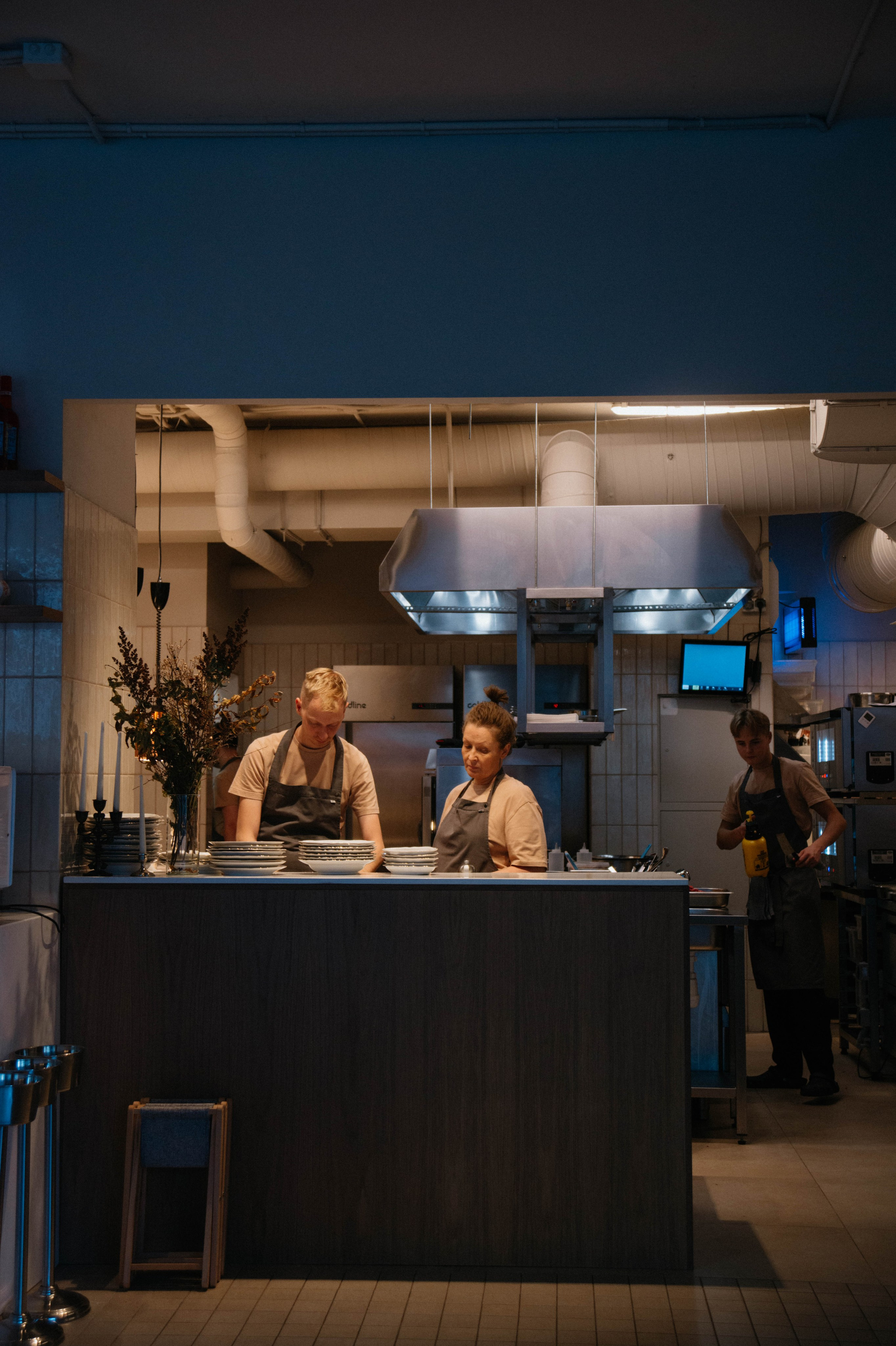 Контентная фотосессия для ресторана La Volte. Ксения Glossa. Портретный и репортажный фотограф в Самаре