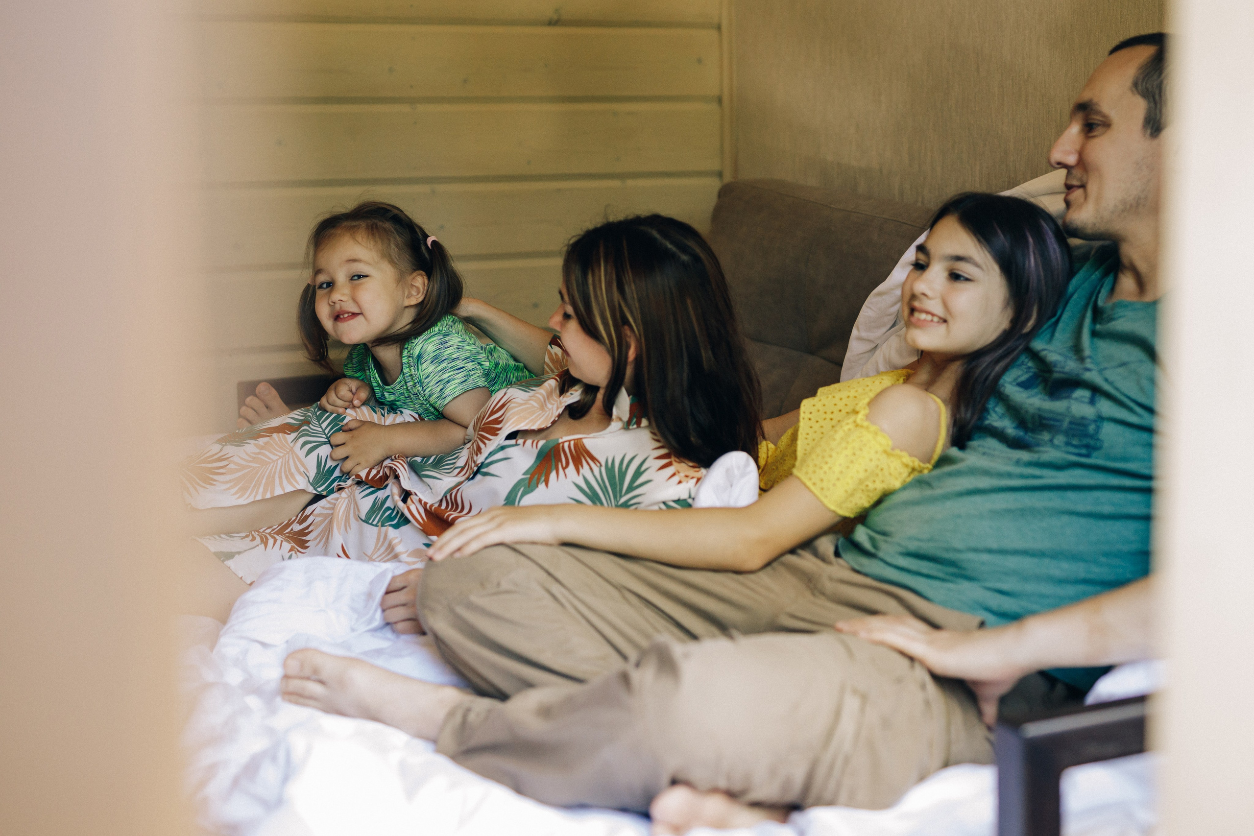 Семейная фотосессия за городом. Дмитрий Мартьянов семейный фотограф в Санкт-Петербурге