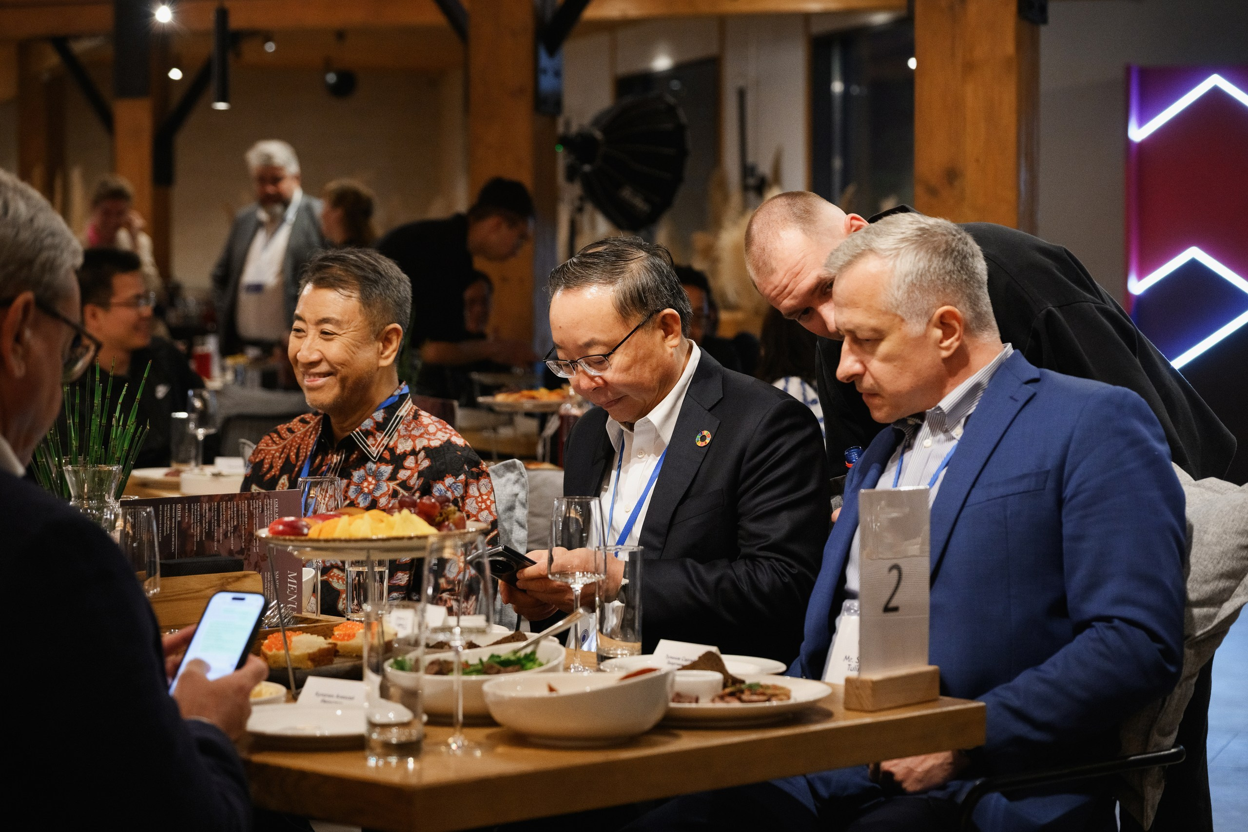 Фотосъемка диалога ЭСКАТО ООН по устойчивой энергетике в Петропавловске-Камчатском. Официальная фотосъемка форума по энергетической политике в Петропавловске-Камчатском. Фотосъемка переговоров и выступлений на конференции ЭСКАТО ООН в Петропавловске-Камчатском. Профессиональная фотосъемка международного энергетического форума в Петропавловске-Камчатском. Фотосъемка мероприятий по устойчивому развитию энергетики Камчатки в Петропавловске-Камчатском.