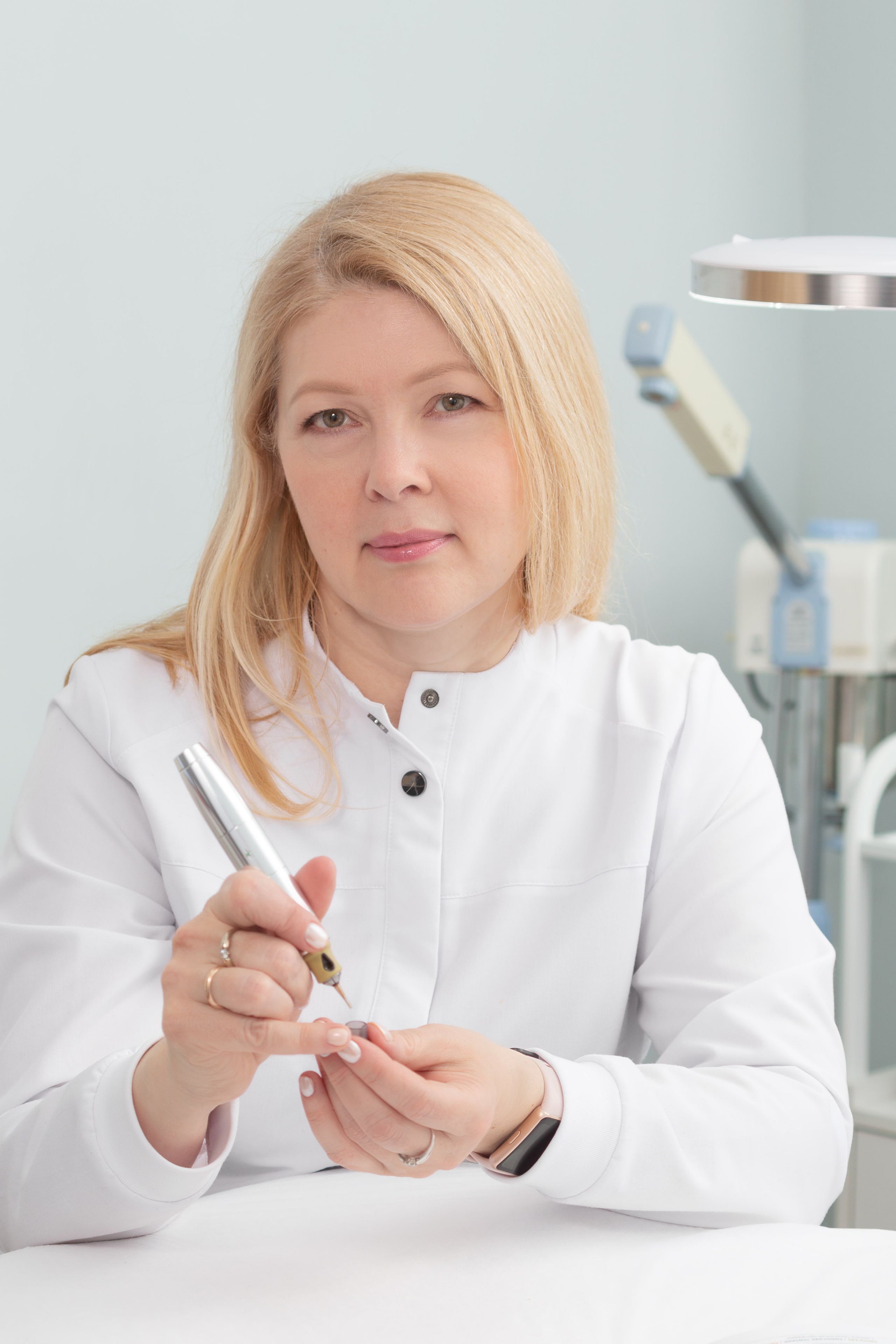 Косметолог Светлана Андреева и ее кабинет. Интерьерный фотограф и ретушер в Красноярске Денис Антропов