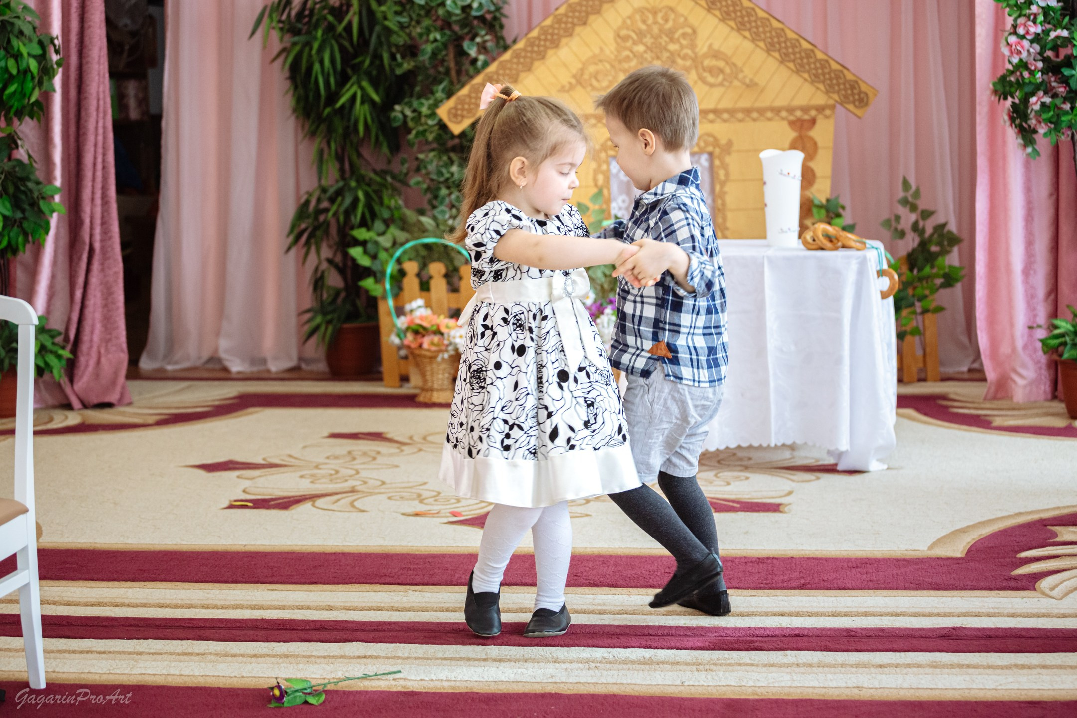 Репортажная съёмка в саду на праздник. GagarinProArt