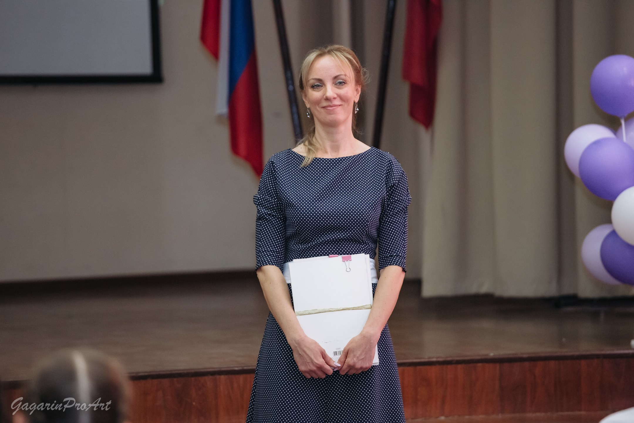 Репортаж в школе на выпускной. Фотограф на выпускной. GagarinProArt