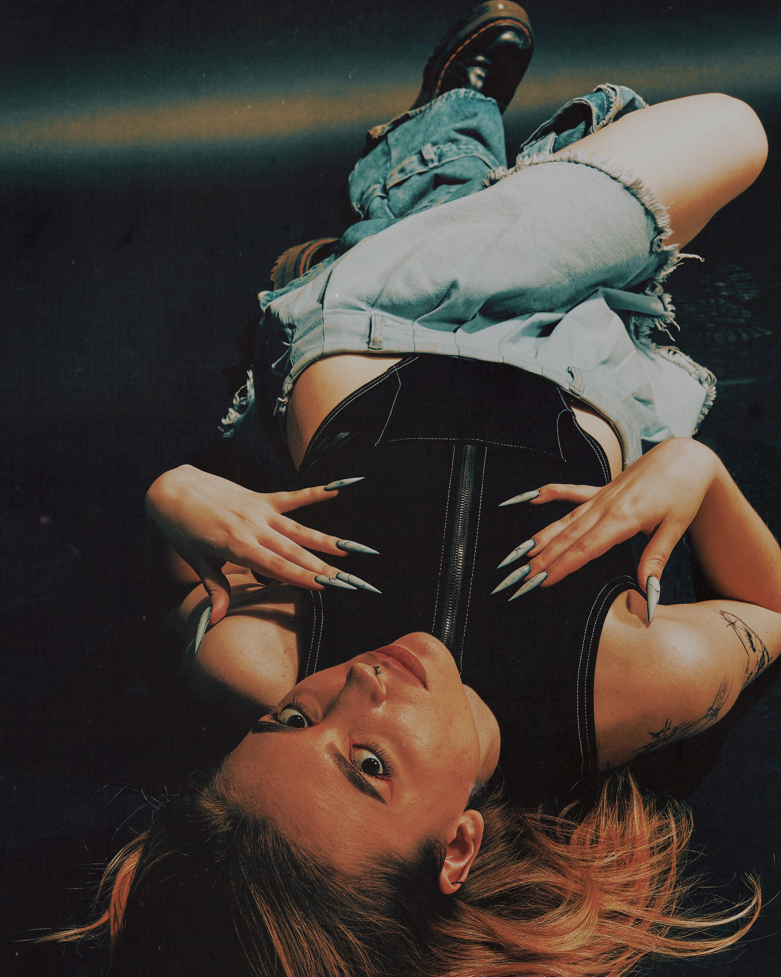 Llou.iise. Московский фотограф WHRMZD