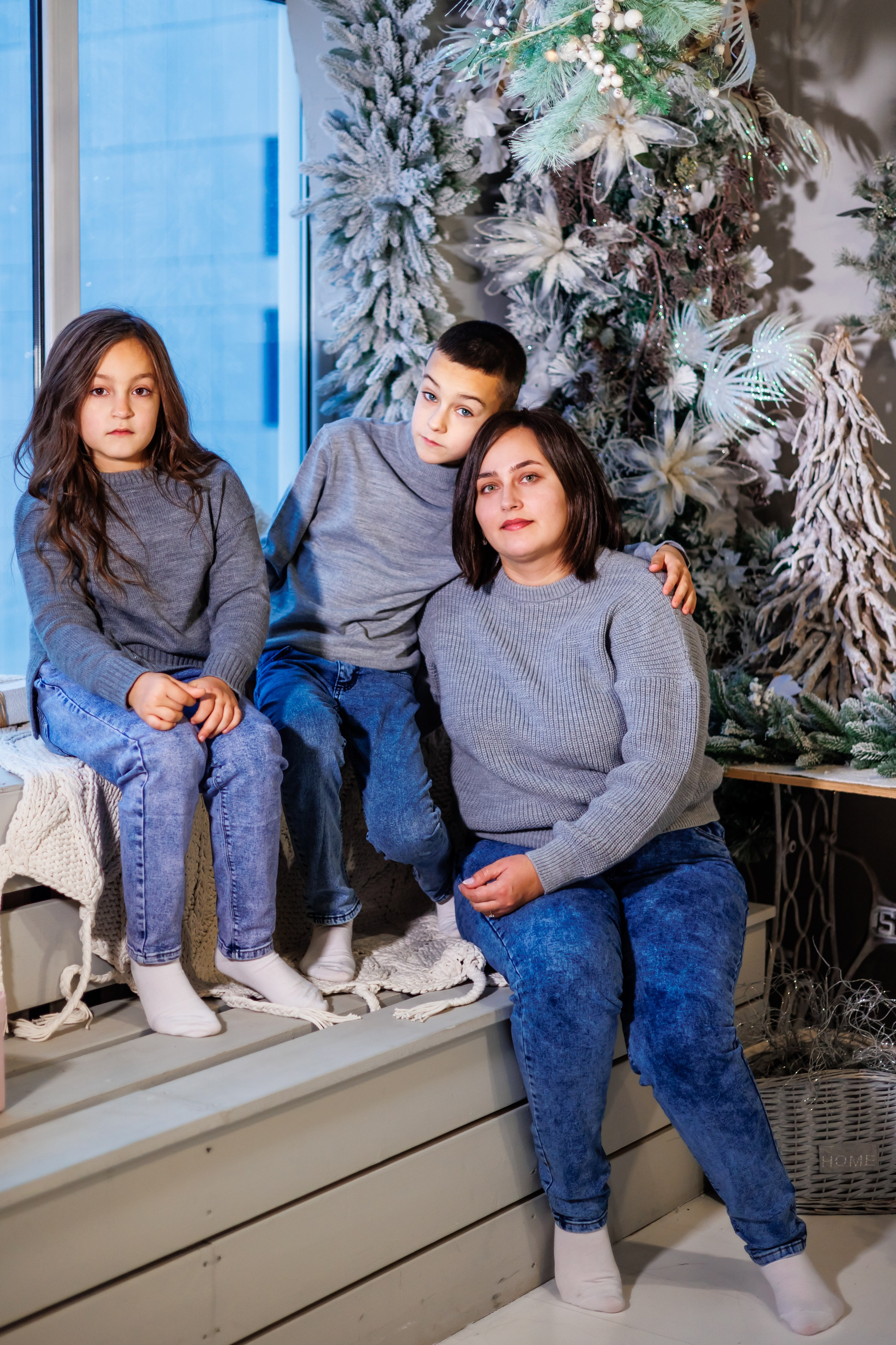 Дарья с детками Новый год25. Свадебный и семейный фотограф в Армавире