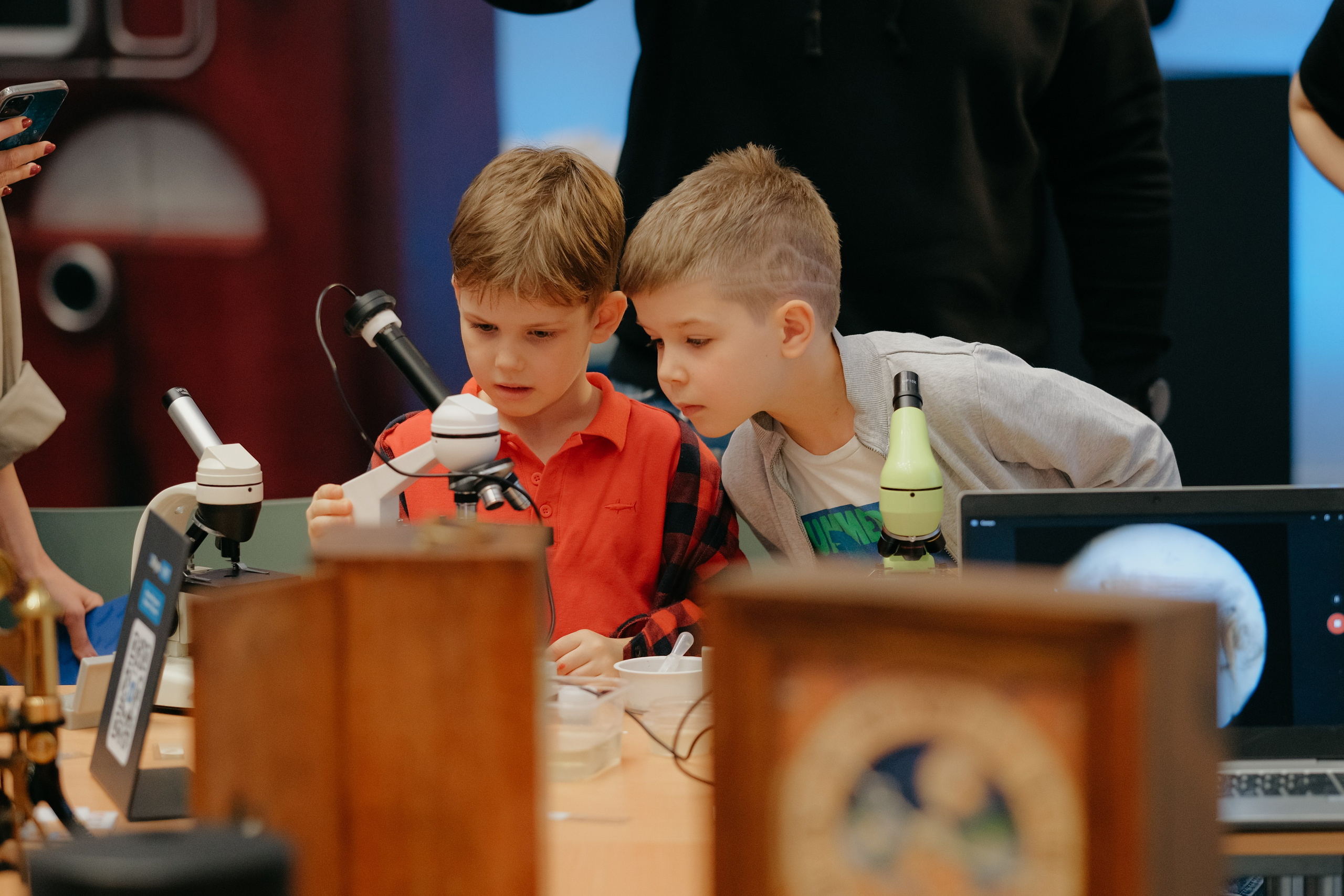 Наука 0+. Фотограф в Москве Дмитрий Рогов