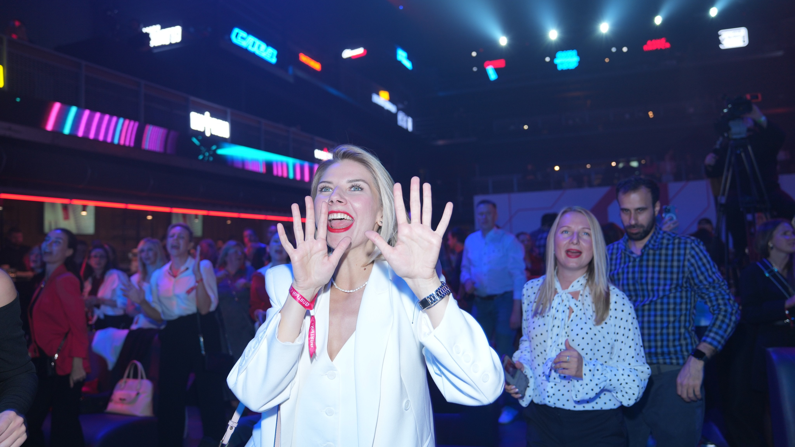 Презентация Пятого канала 01.10.2024. EVEREST PHOTO REPORT