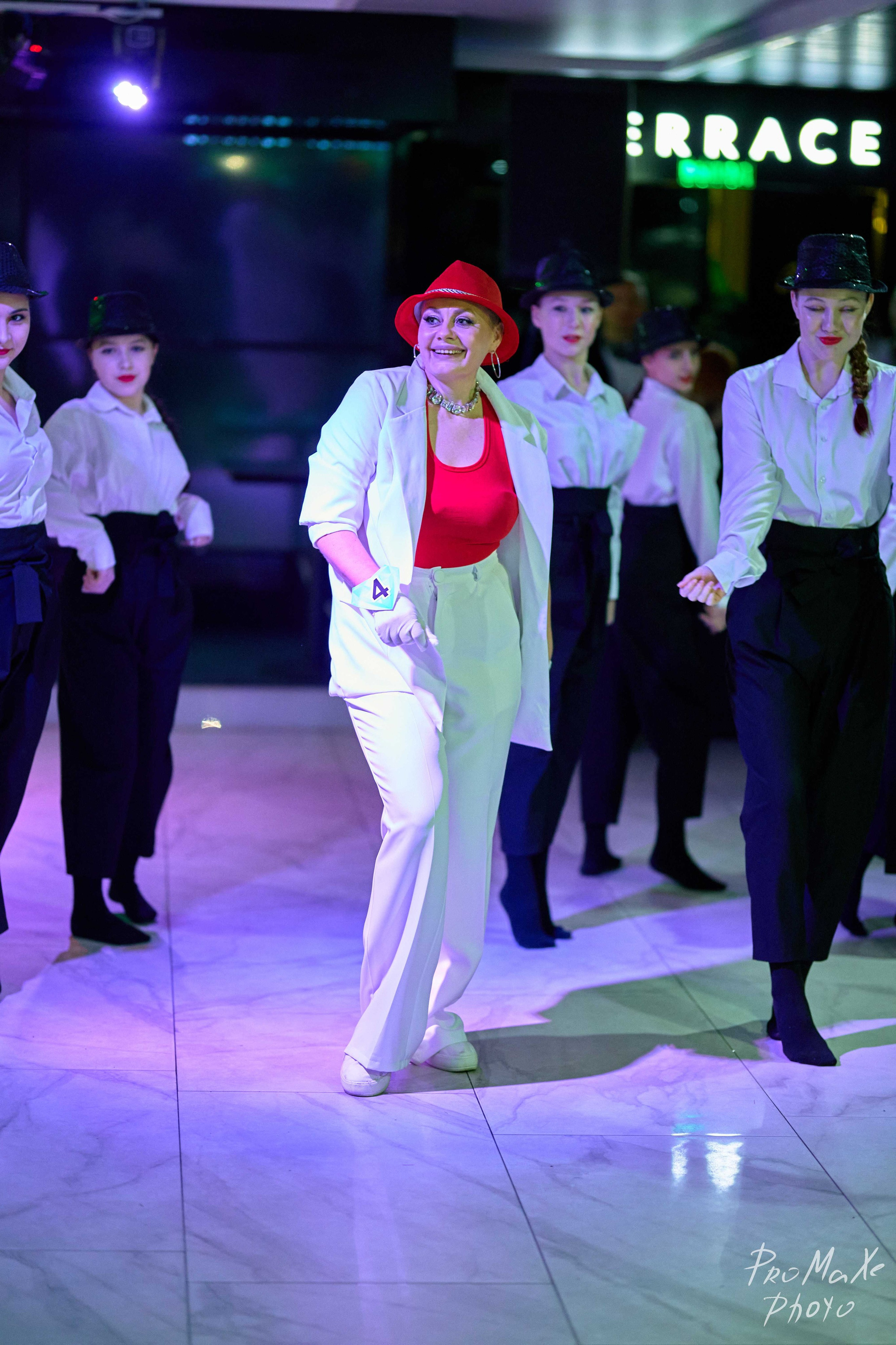 Зал КРАСА МАСС-МЕДИА ЧУВАШИИ. Владимир Суздалов (ProMaXe) — Портретный фотограф, тематические фотосессии в Чебоксарах