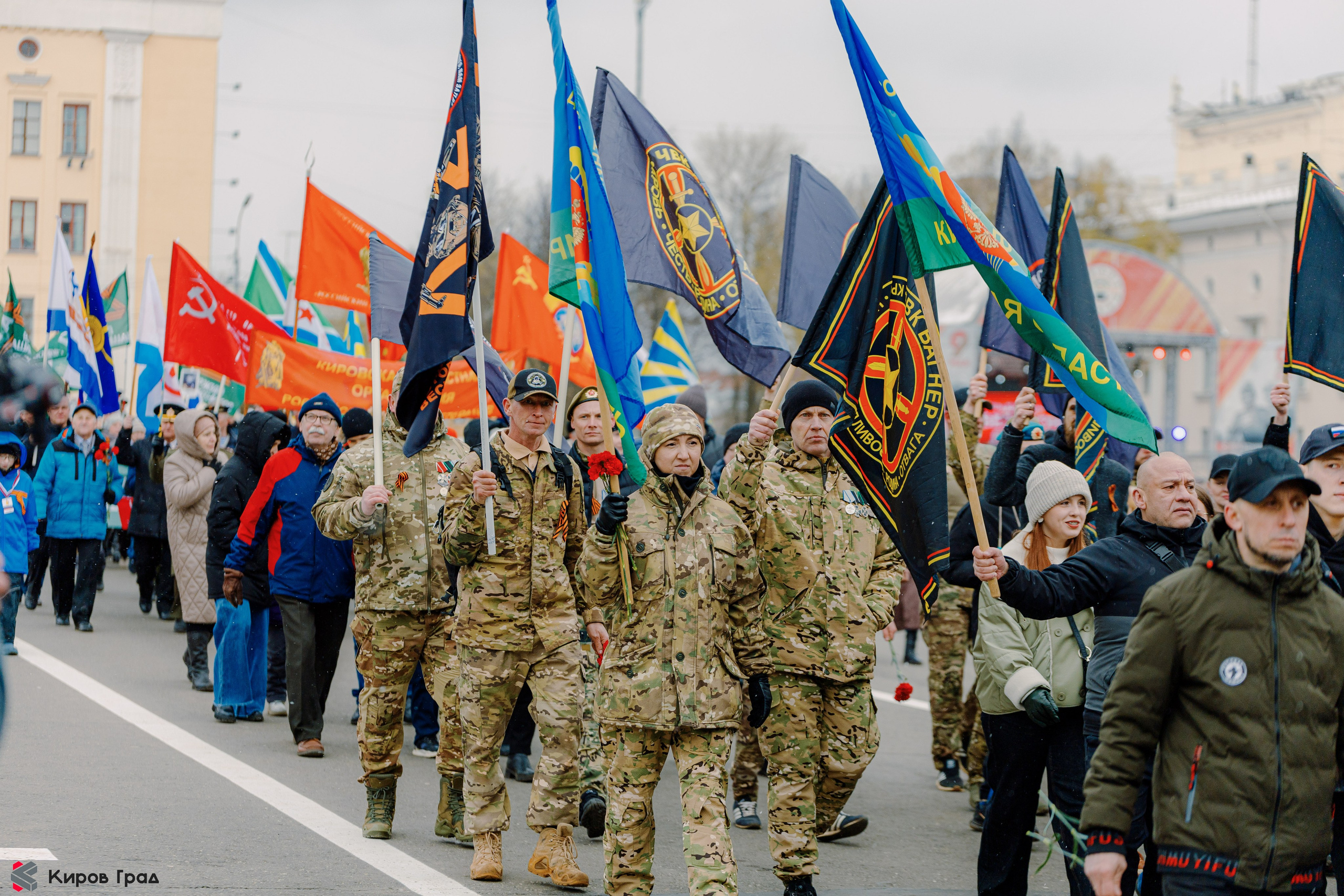 Парад победы 9 мая. Свадебный и репортажный фотограф Киров | Вадим Карпук