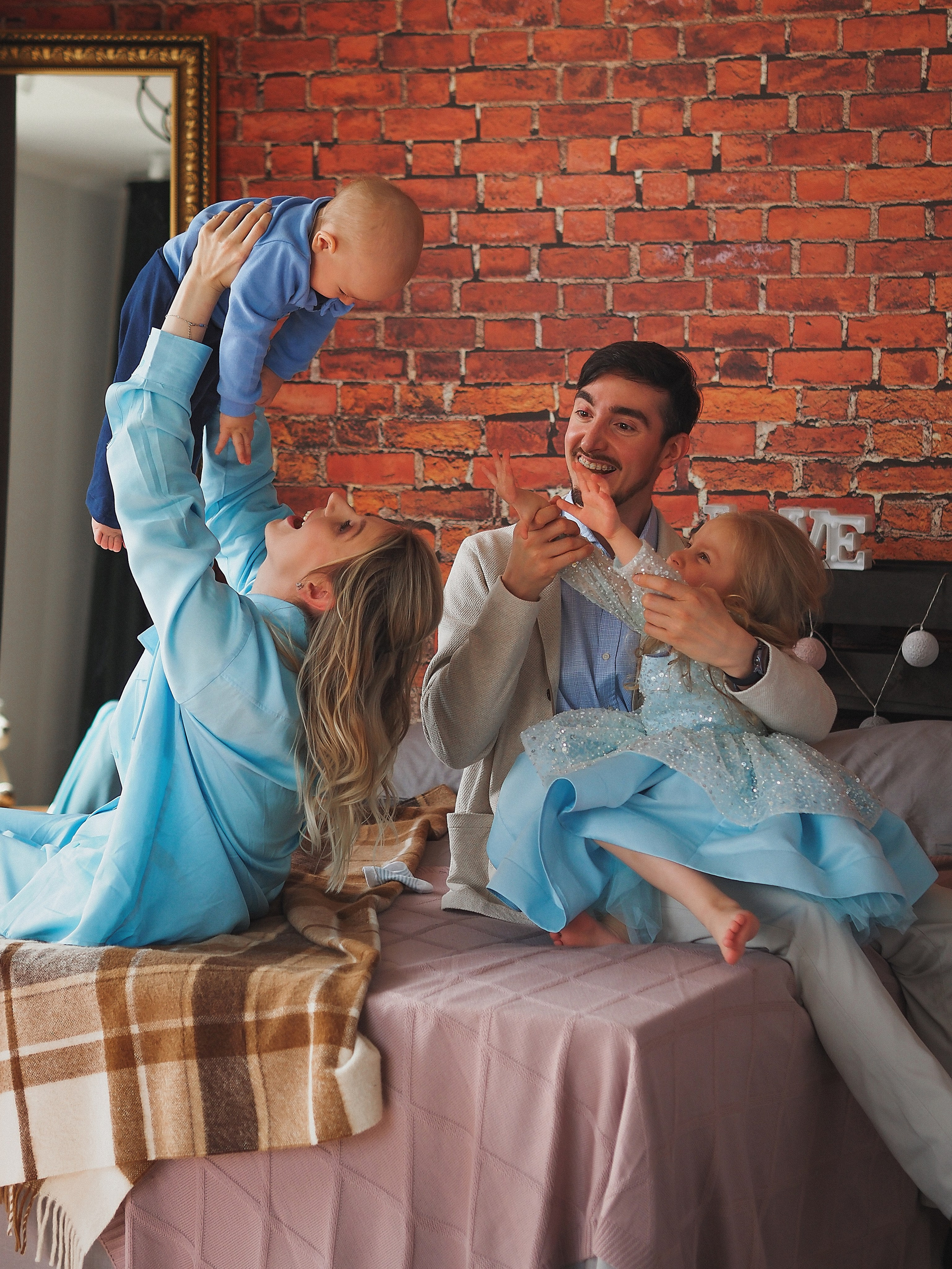 Антон Ксюша Вика и Марк. Семейный фотограф Ольга Барабанова