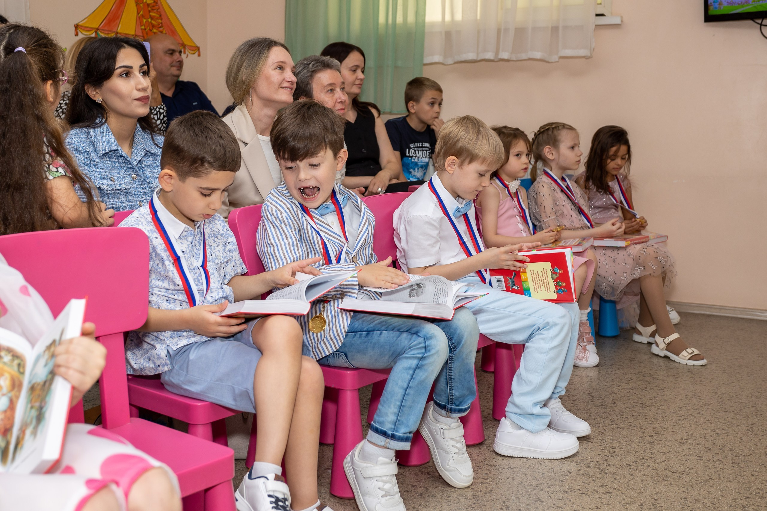 Выпускной Детский сад, 2 часа, 8000. Выпускные альбомы Майкоп, Краснодар Елена Золотарева